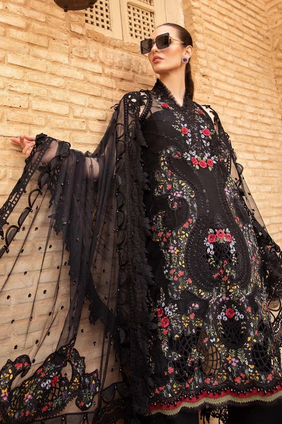 Maria B - D-2405-B - Lawn - Rang-e-Khaas