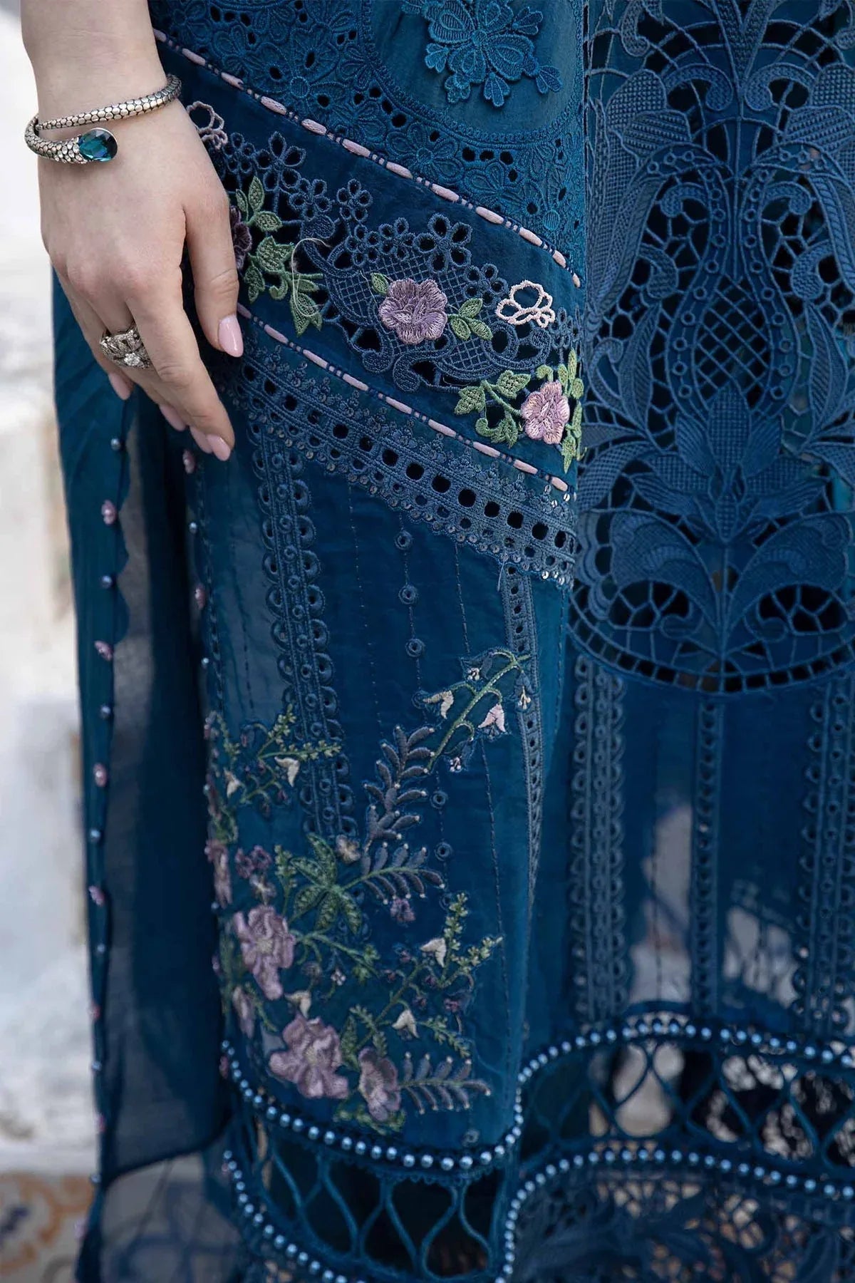 Maria B - D-2415-A - Lawn - Rang-e-Khaas