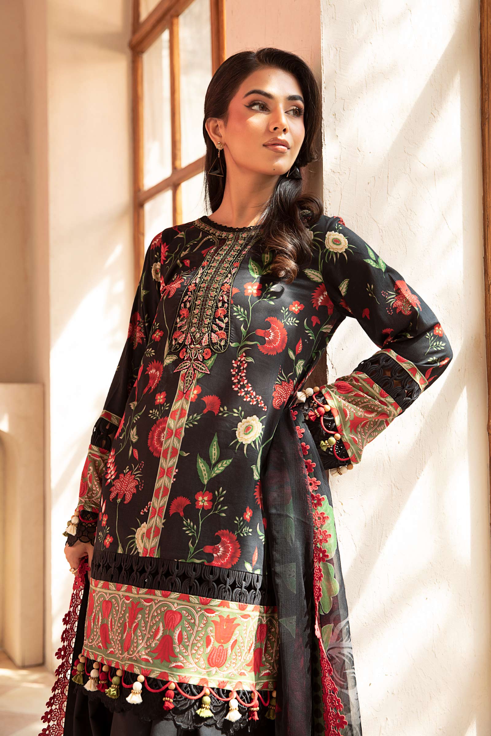 Maria B | Eid Basic Lawn | MB-CUS25-901A - Rang-e-Khaas