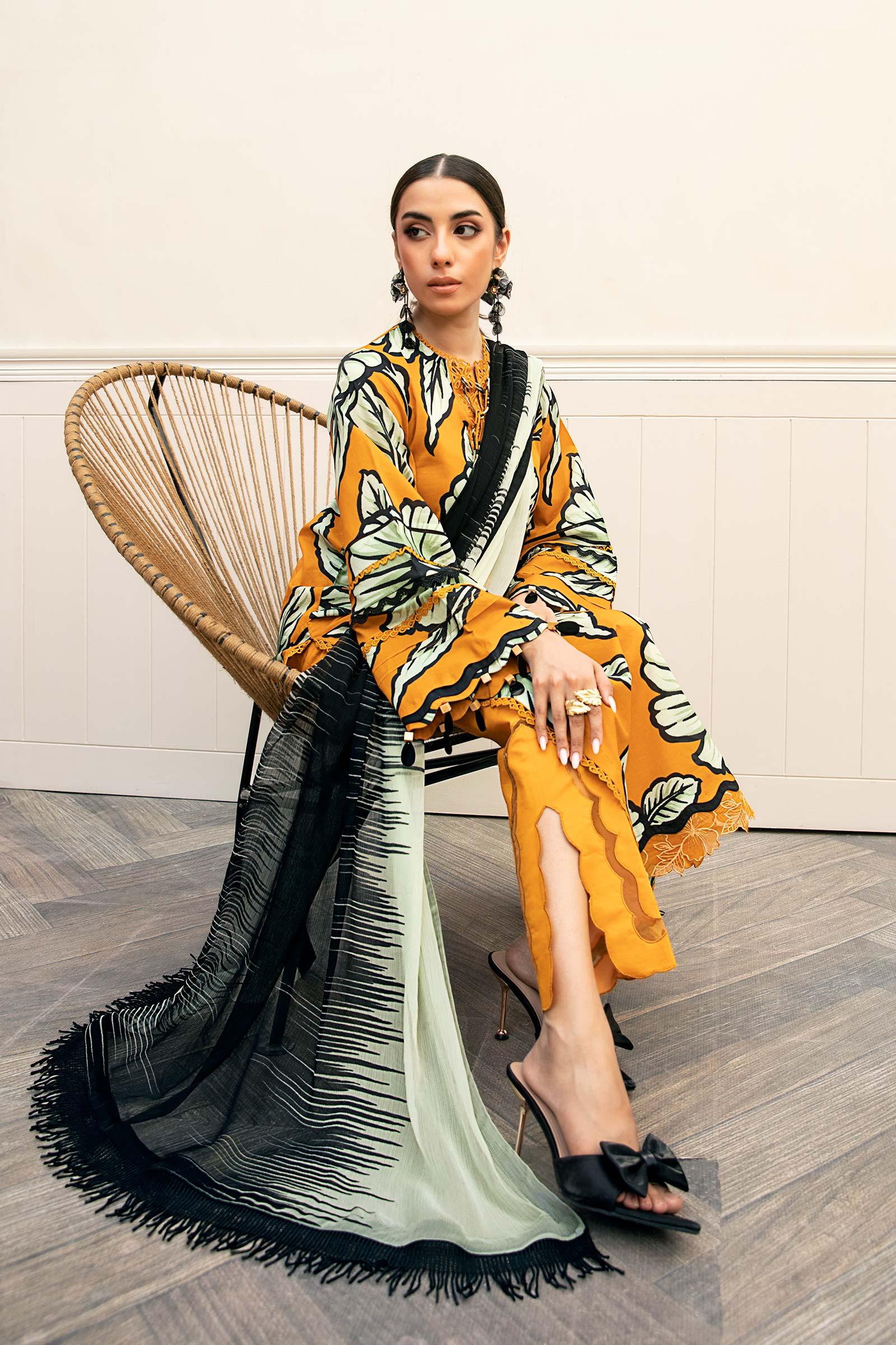 Maria B | Eid Basic Lawn | MB-CUS25-902A - Rang-e-Khaas