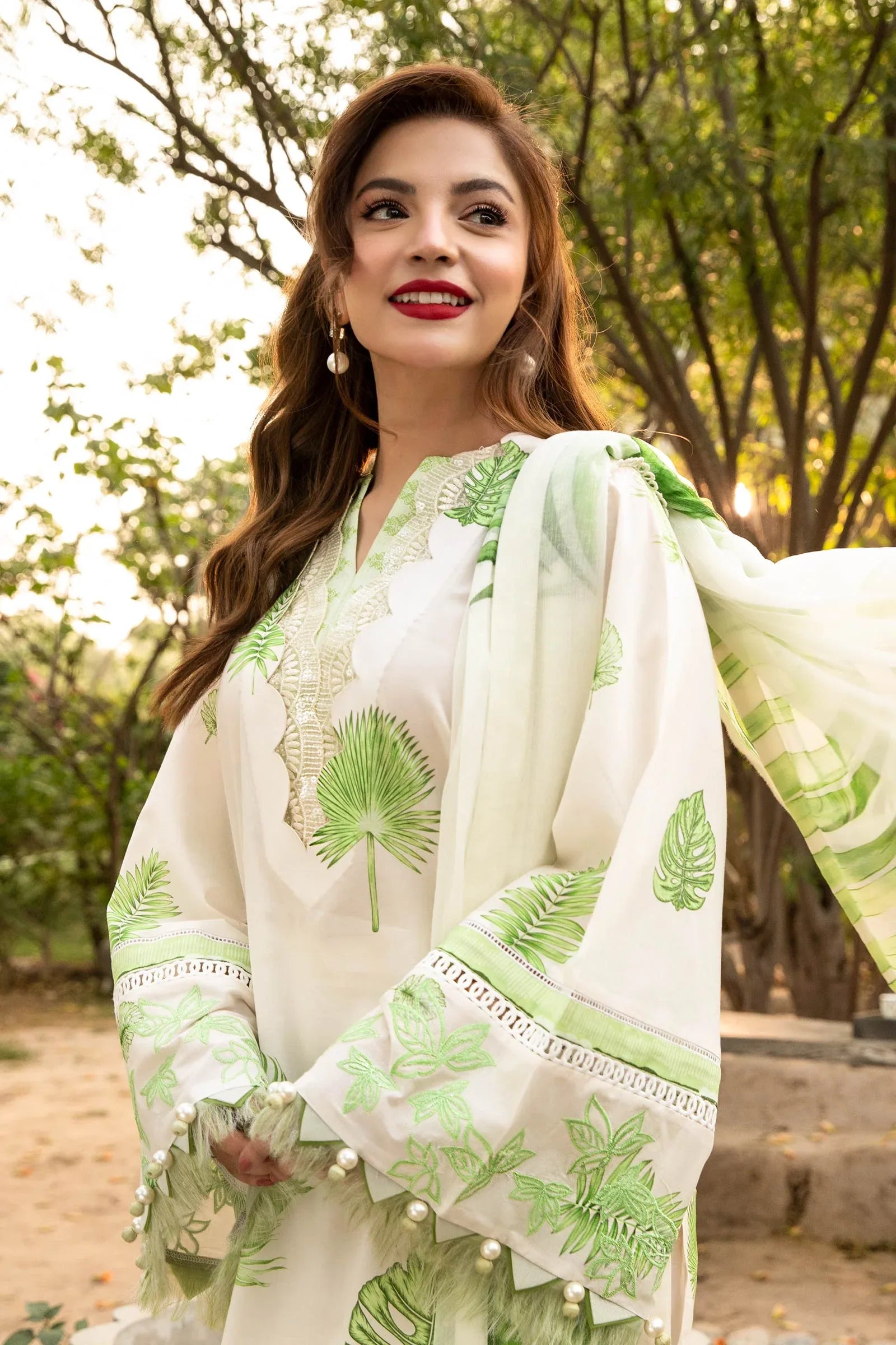 Maria B | Eid Basic Lawn | MB-CUS25-906B - Rang-e-Khaas
