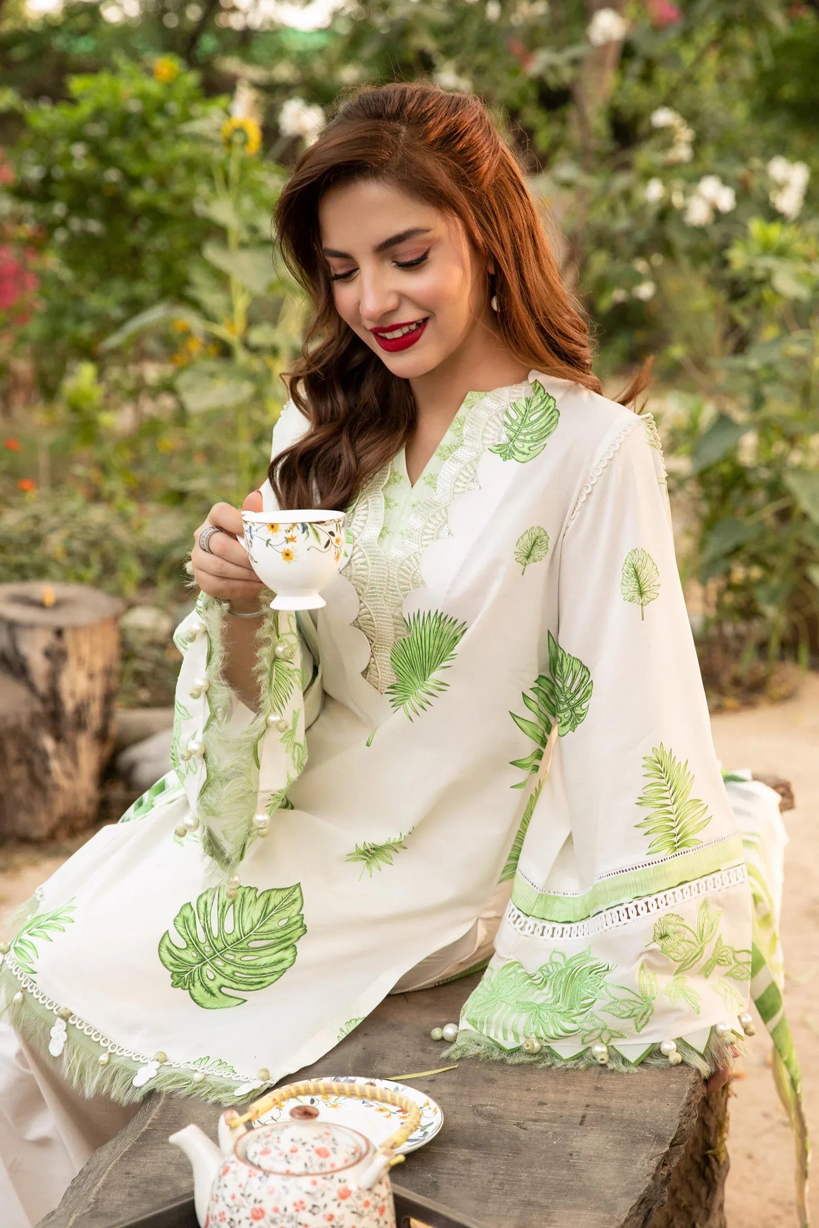 Maria B | Eid Basic Lawn | MB-CUS25-906B - Rang-e-Khaas
