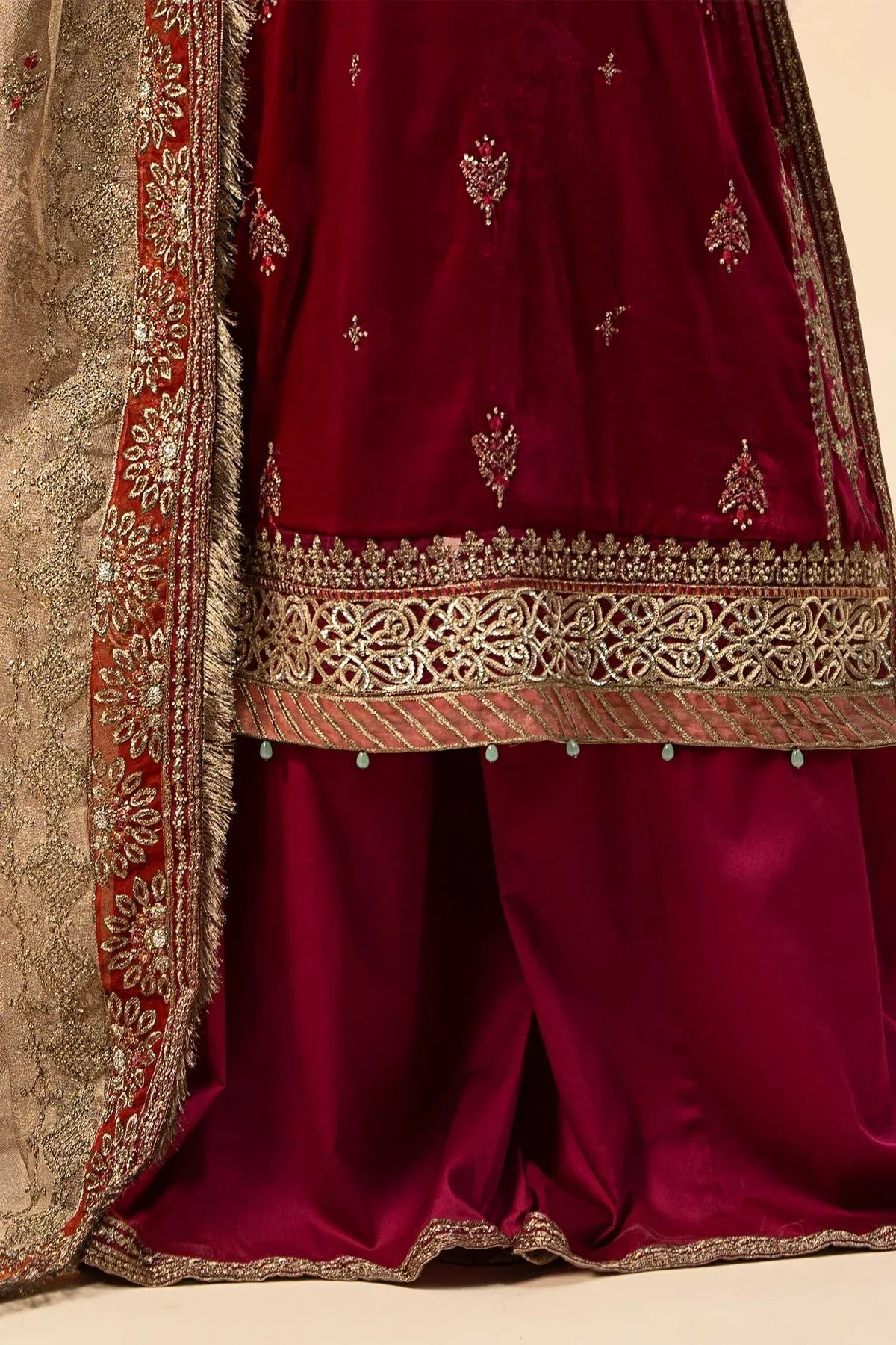 Maria B | Formal Wears | Velvet Suit | SF-W24-29 - Rang-e-Khaas