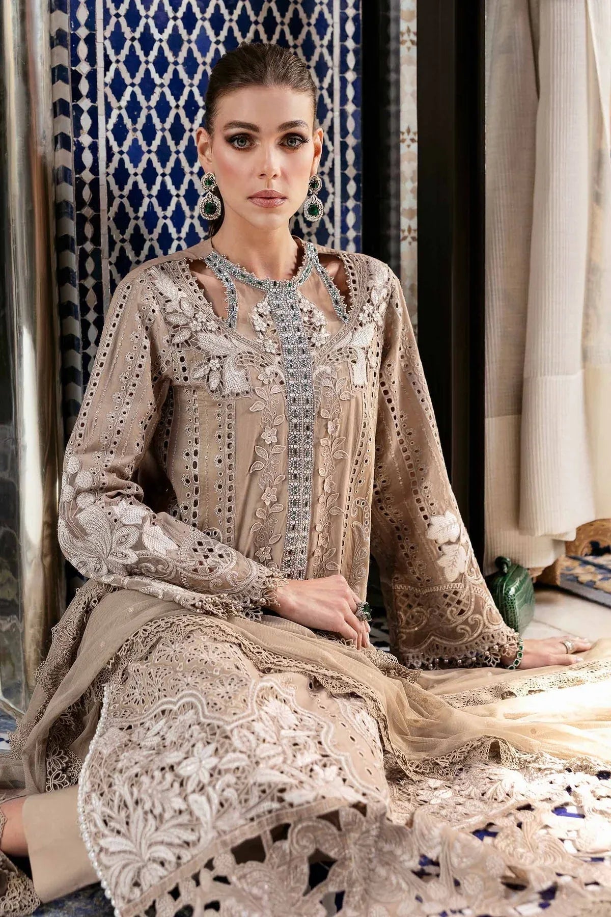 Maria B | Luxury Lawn 25 | D-2502-A - Rang-e-Khaas