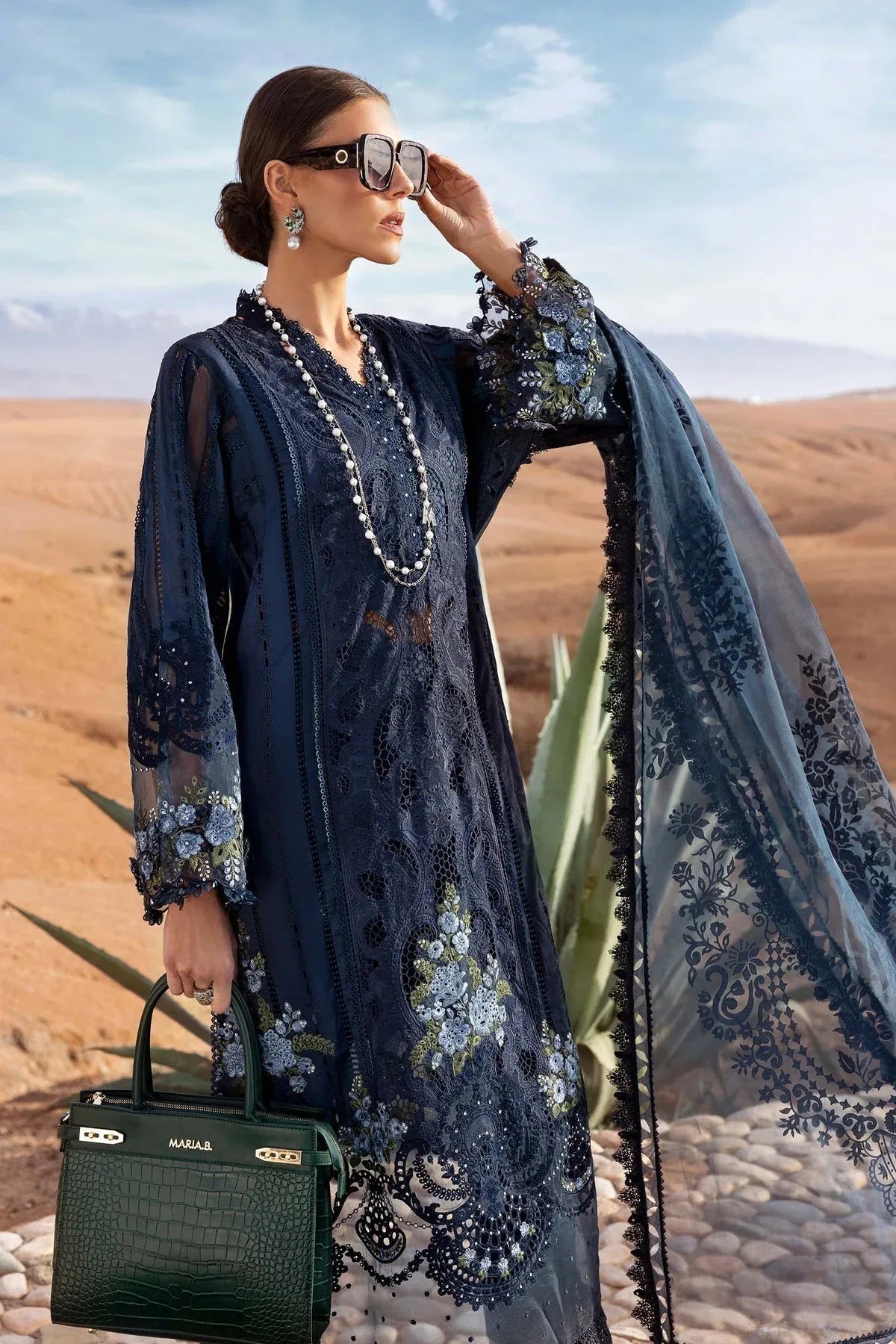 Maria B | Luxury Lawn 25 | D-2504-B - Rang-e-Khaas
