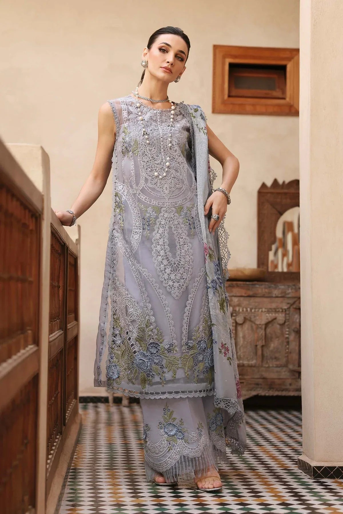 Maria B | Luxury Lawn 25 | D-2509-B - Rang-e-Khaas