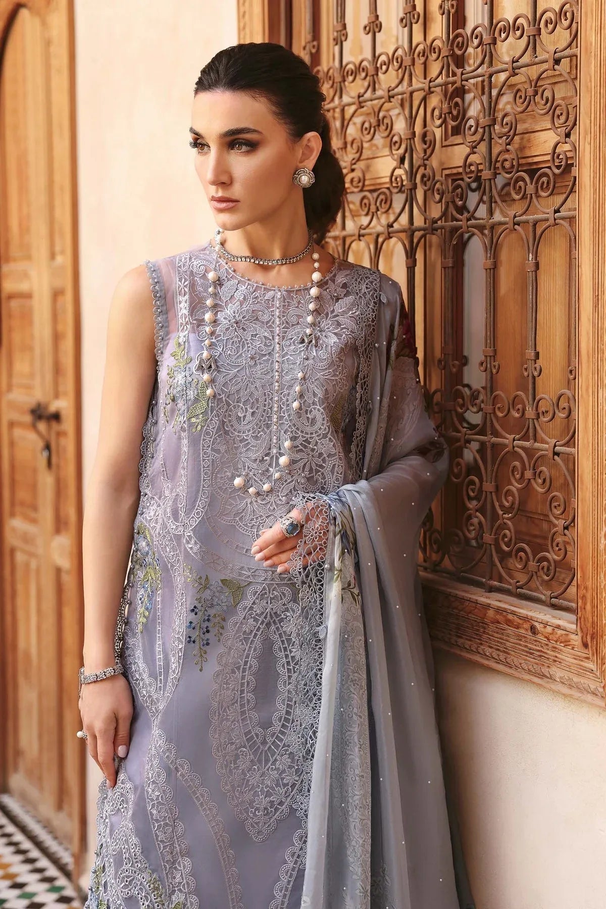 Maria B | Luxury Lawn 25 | D-2509-B - Rang-e-Khaas