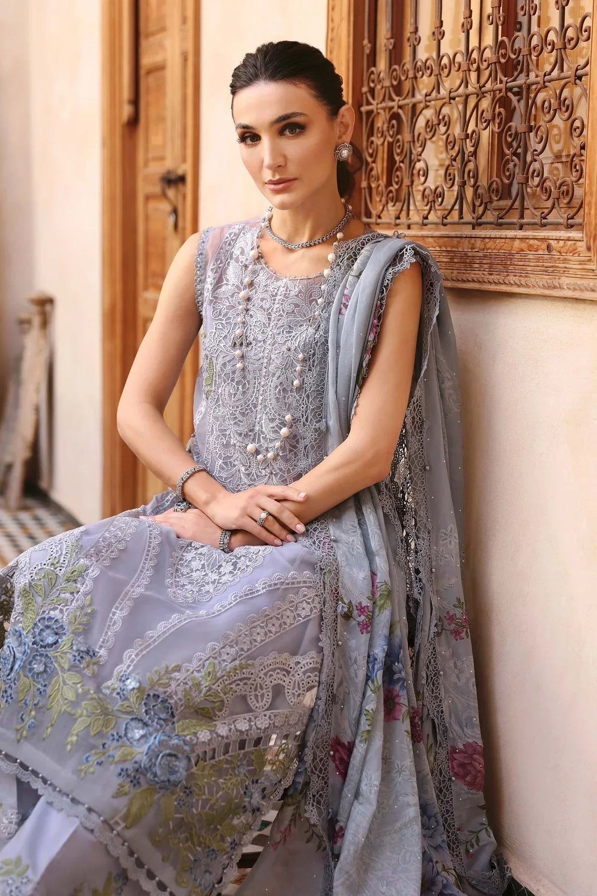 Maria B | Luxury Lawn 25 | D-2509-B - Rang-e-Khaas