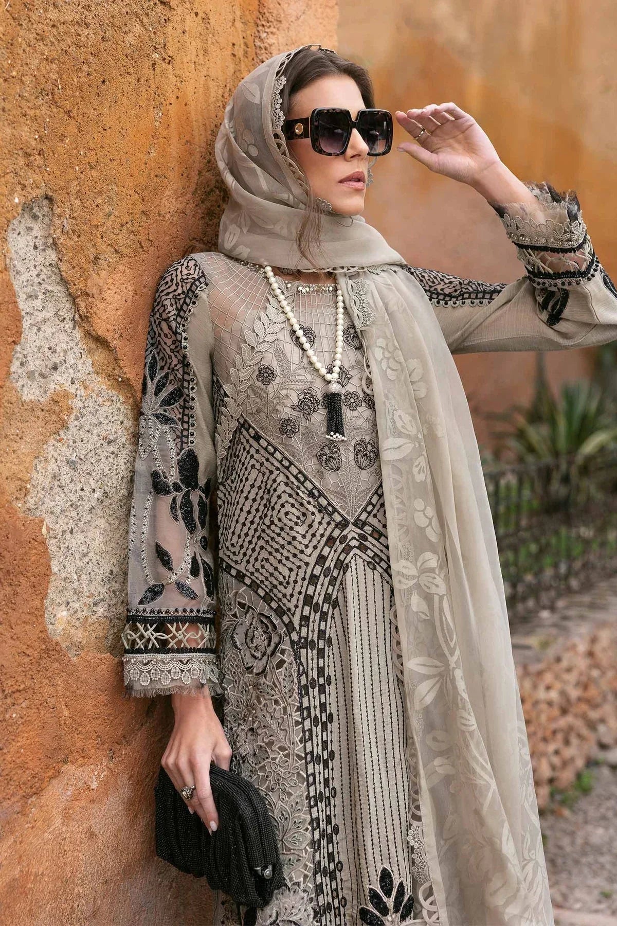 Maria B | Luxury Lawn 25 | D-2510-B - Rang-e-Khaas