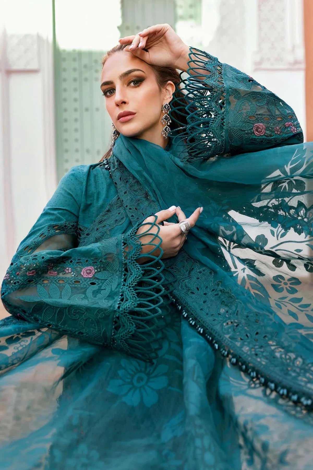 Maria B | Luxury Lawn 25 | D-2513-B - Rang-e-Khaas