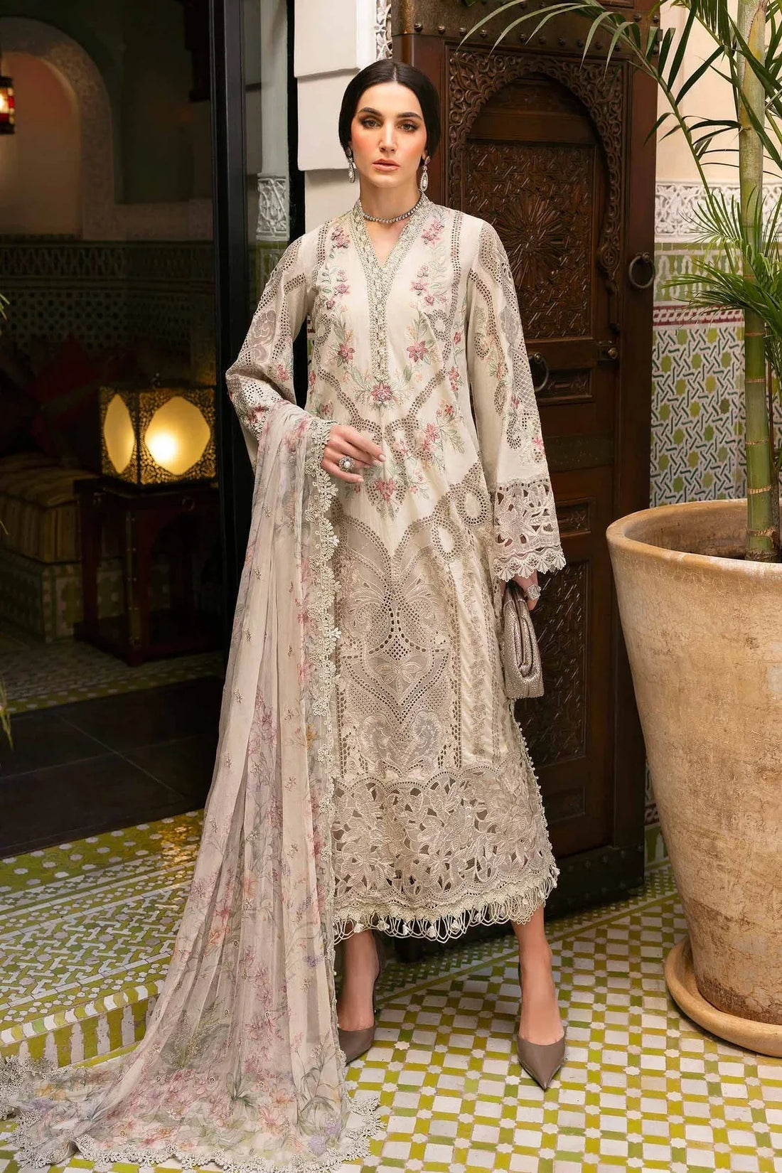 Maria B | Luxury Lawn 25 | D-2514-B - Rang-e-Khaas