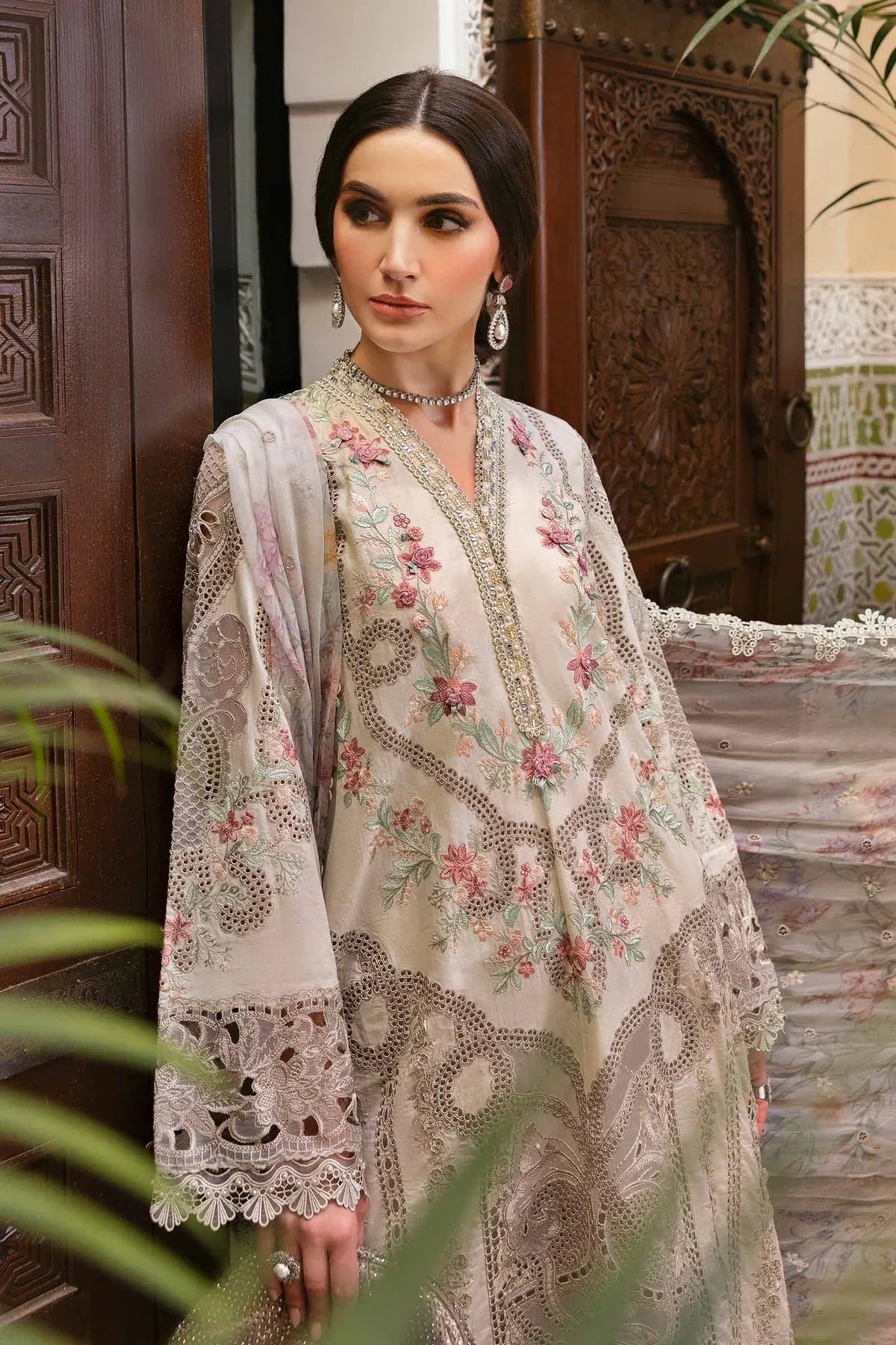 Maria B | Luxury Lawn 25 | D-2514-B - Rang-e-Khaas