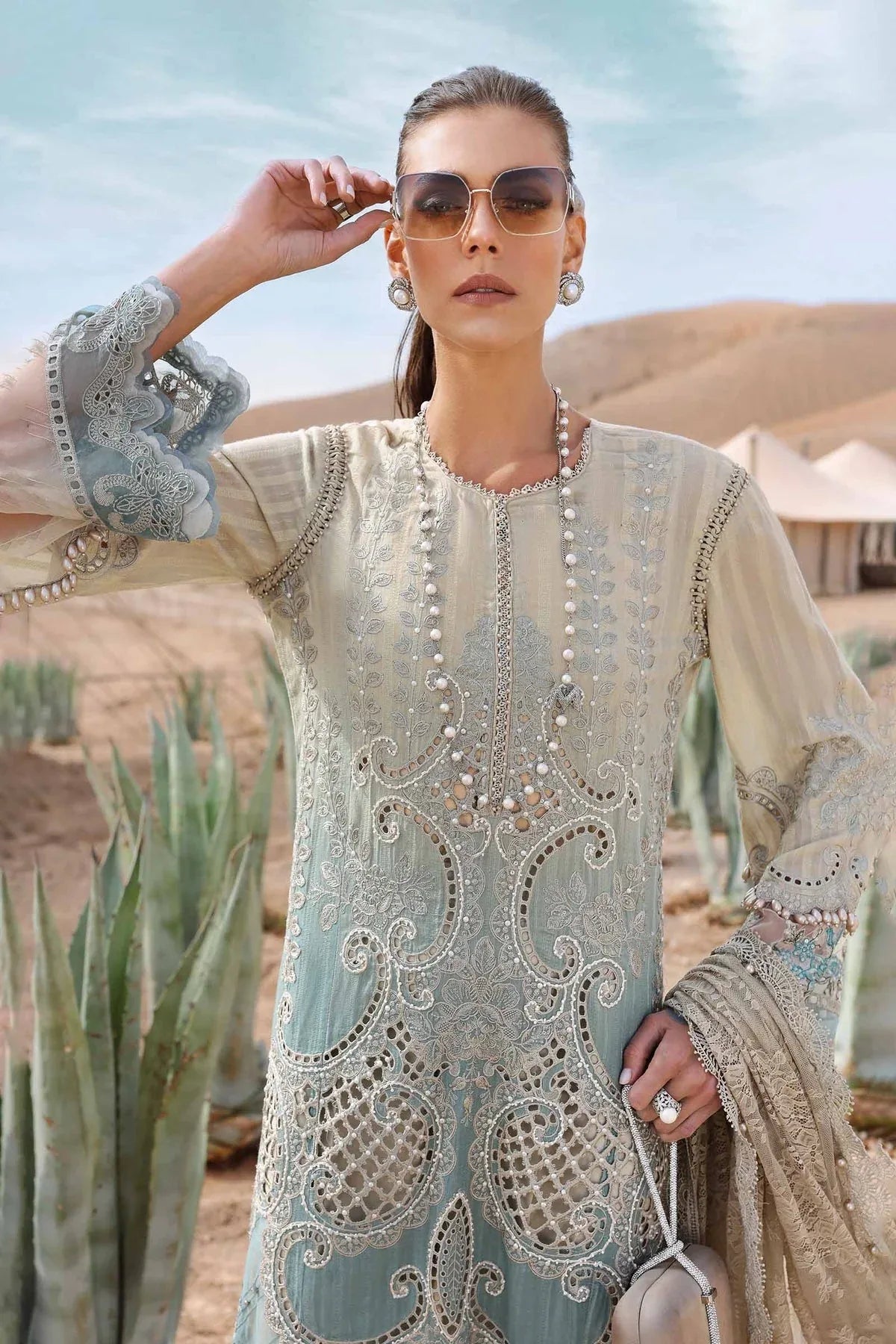 Maria B | Luxury Lawn 25 | D-2515-B - Rang-e-Khaas