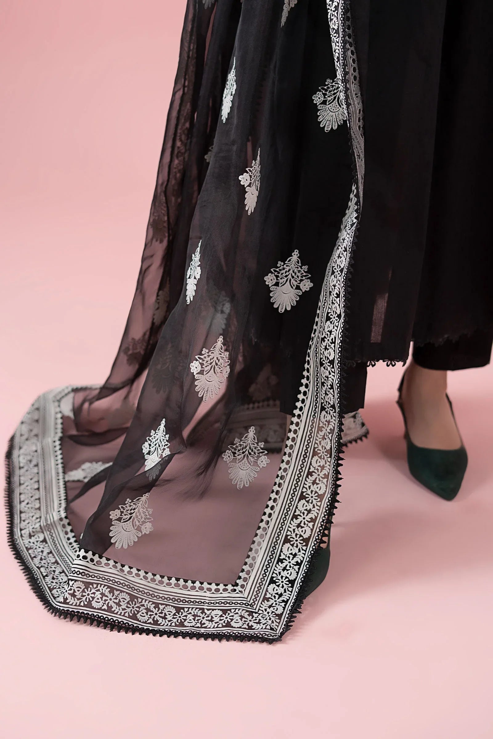 Maria B | Luxury Pret 25 | DW-EA25-37 - Rang-e-Khaas