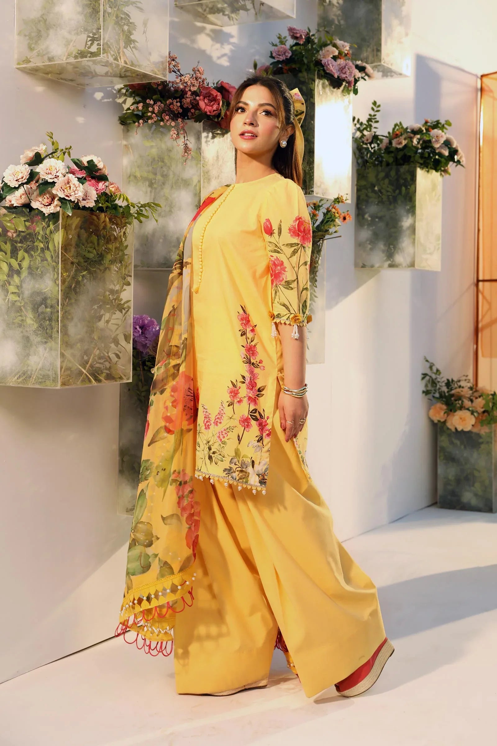 Maria B | M Basic Summer Lawn 25 | MB-CUS25-701A - Rang-e-Khaas