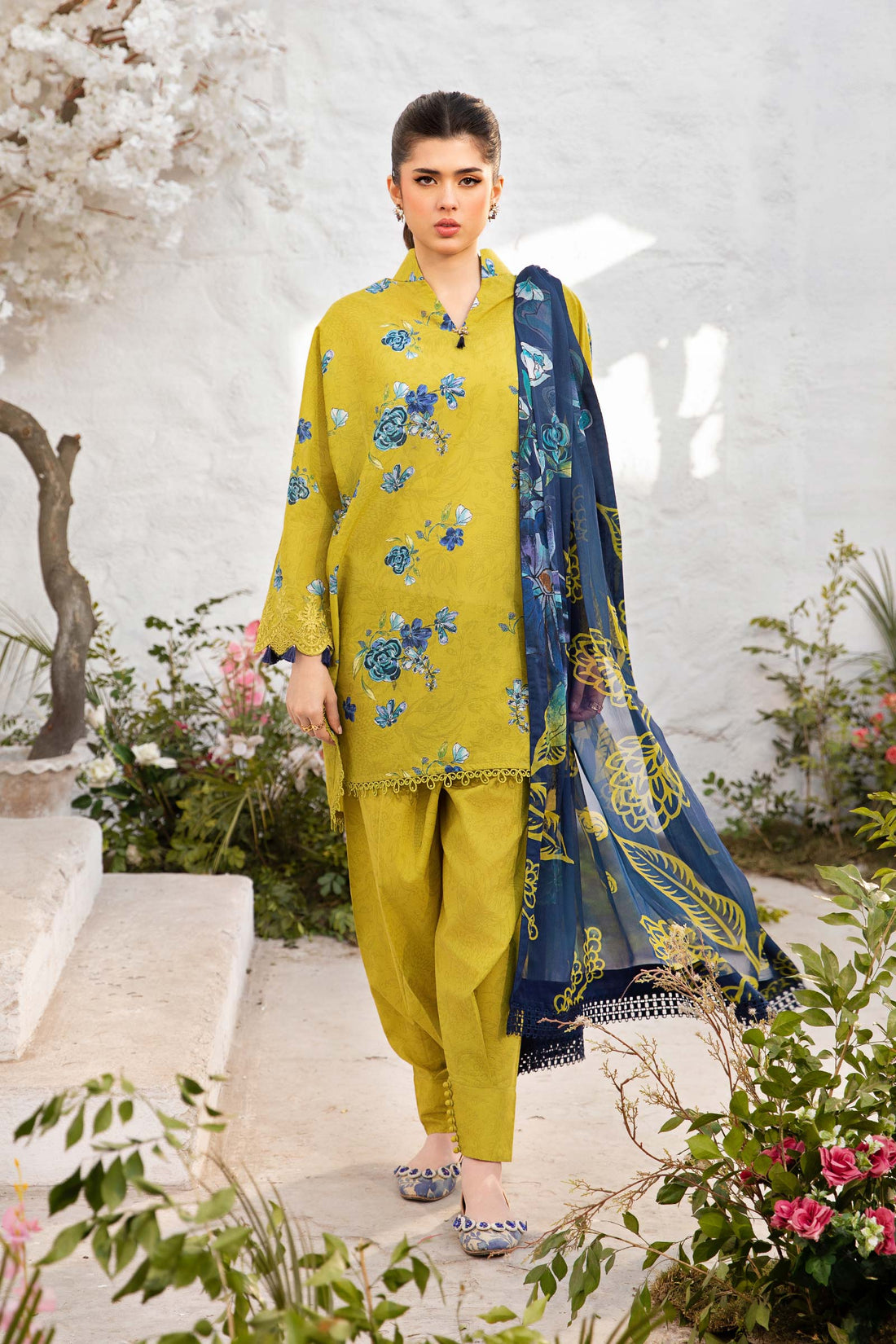 Maria B | M Basic Summer Lawn 25 | MB-CUS25-702A - Rang-e-Khaas