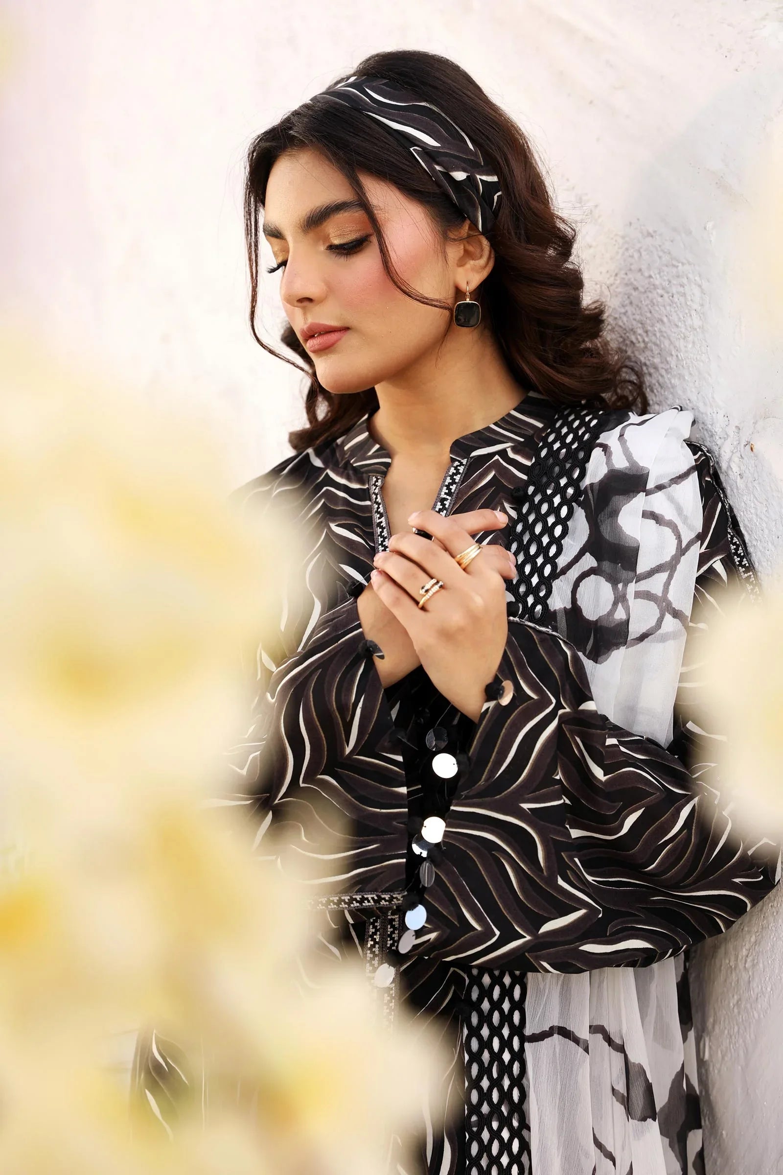 Maria B | M Basic Summer Lawn 25 | MB-CUS25-704B - Rang-e-Khaas