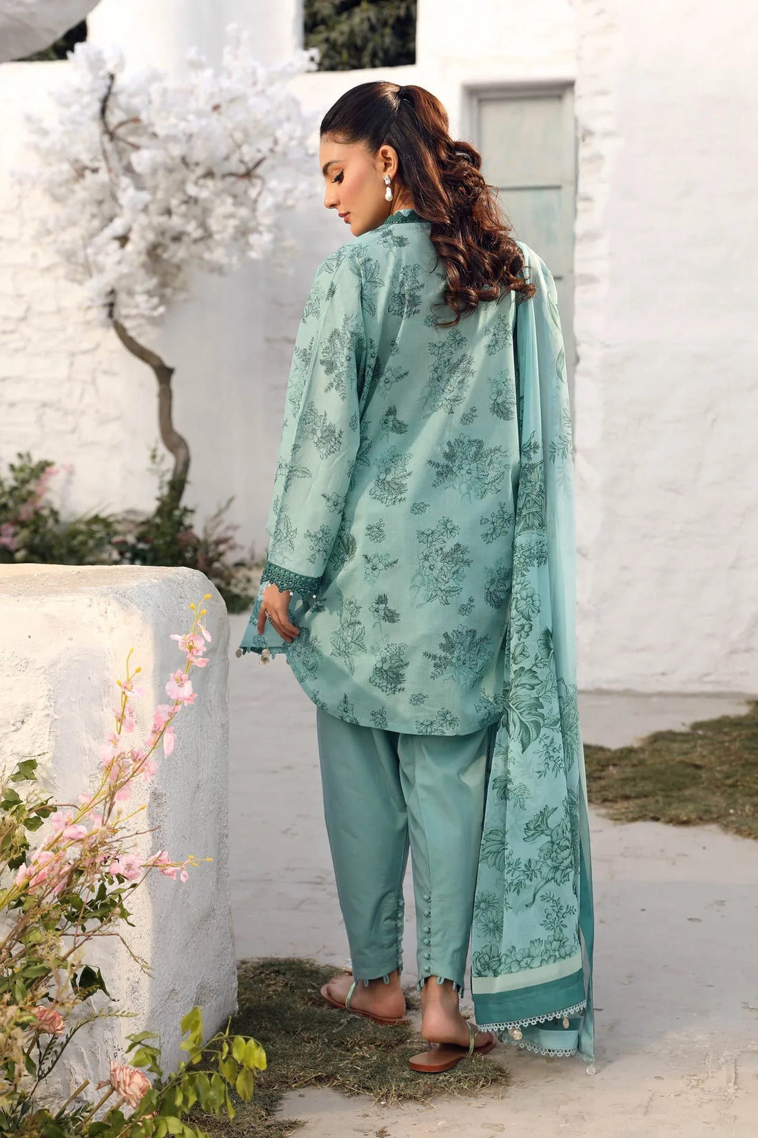 Maria B | M Basic Summer Lawn 25 | MB-CUS25-708B - Rang-e-Khaas