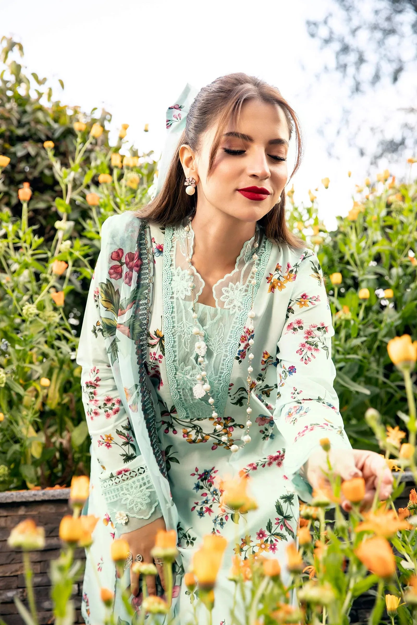 Maria B | M Basic Summer Lawn 25 | MB-CUS25-709B - Rang-e-Khaas