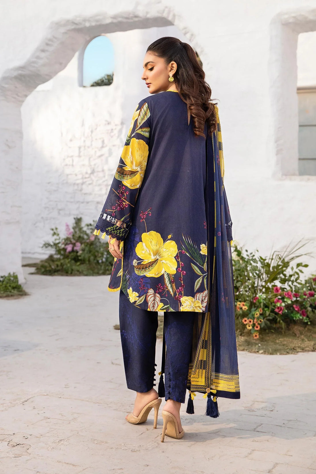 Maria B | M Basic Summer Lawn 25 | MB-CUS25-710B - Rang-e-Khaas
