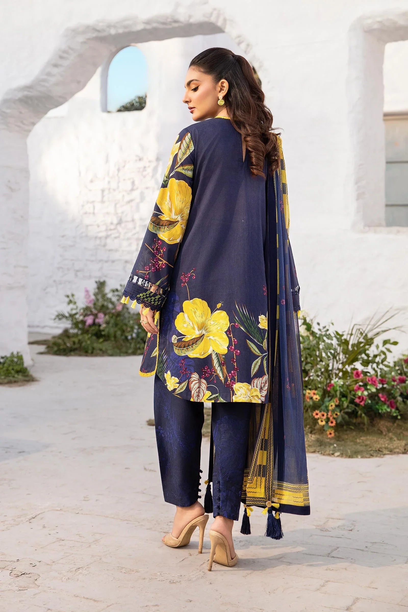 Maria B | M Basic Summer Lawn 25 | MB-CUS25-710B - Rang-e-Khaas