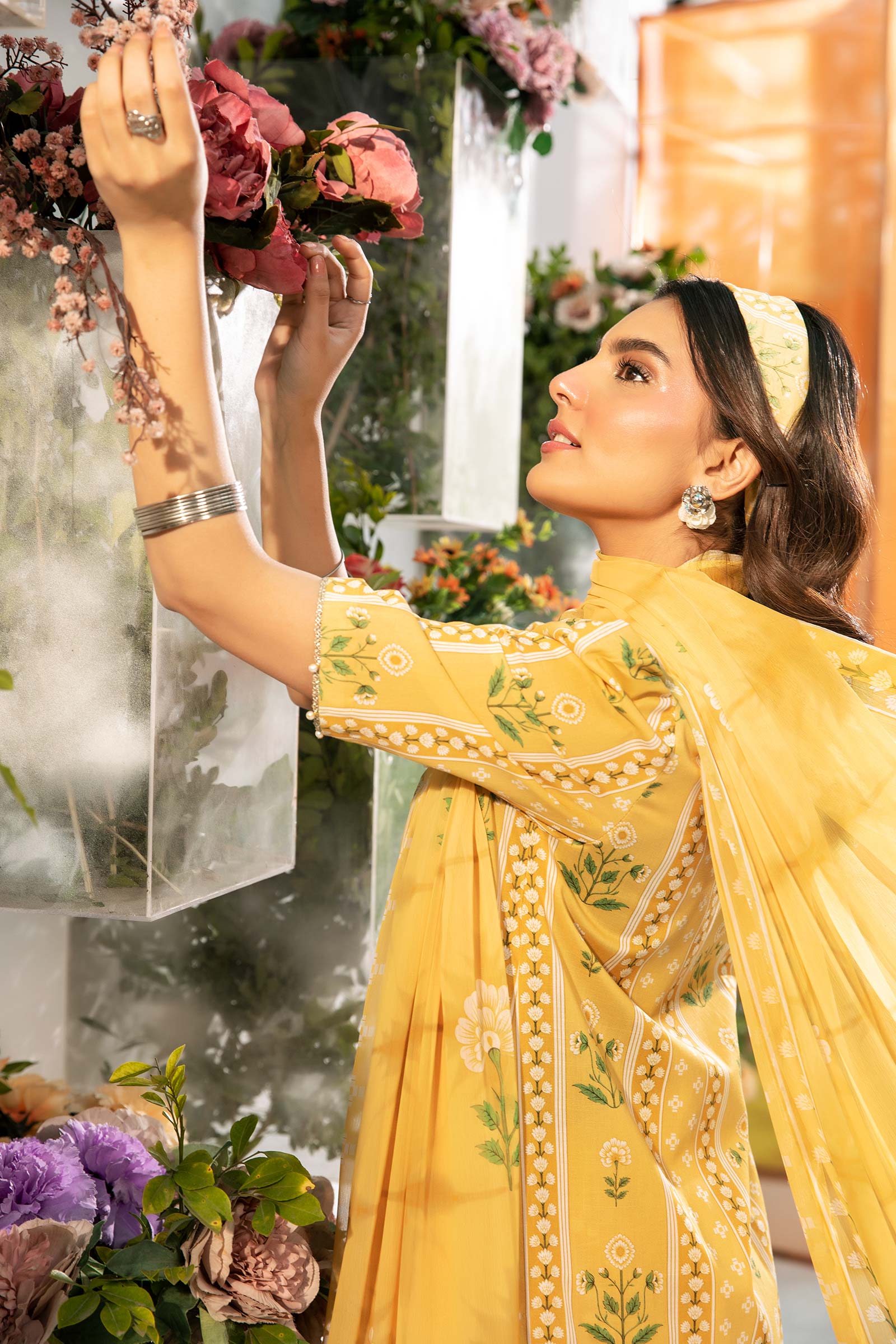 Maria B | M Basic Summer Lawn 25 | MB-CUS25-711A - Rang-e-Khaas