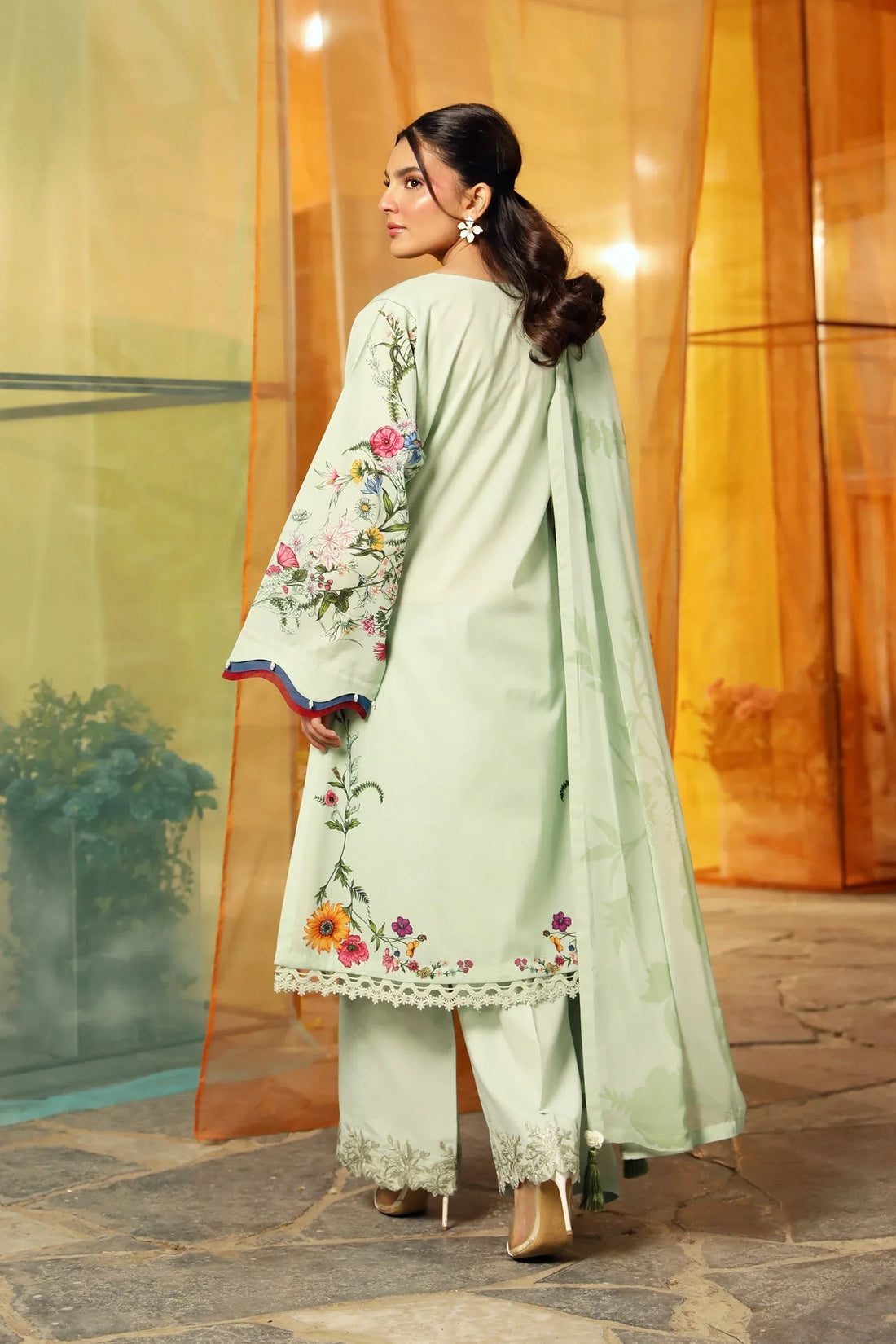 Maria B | M Basic Summer Lawn 25 | MB-CUS25-712B - Rang-e-Khaas
