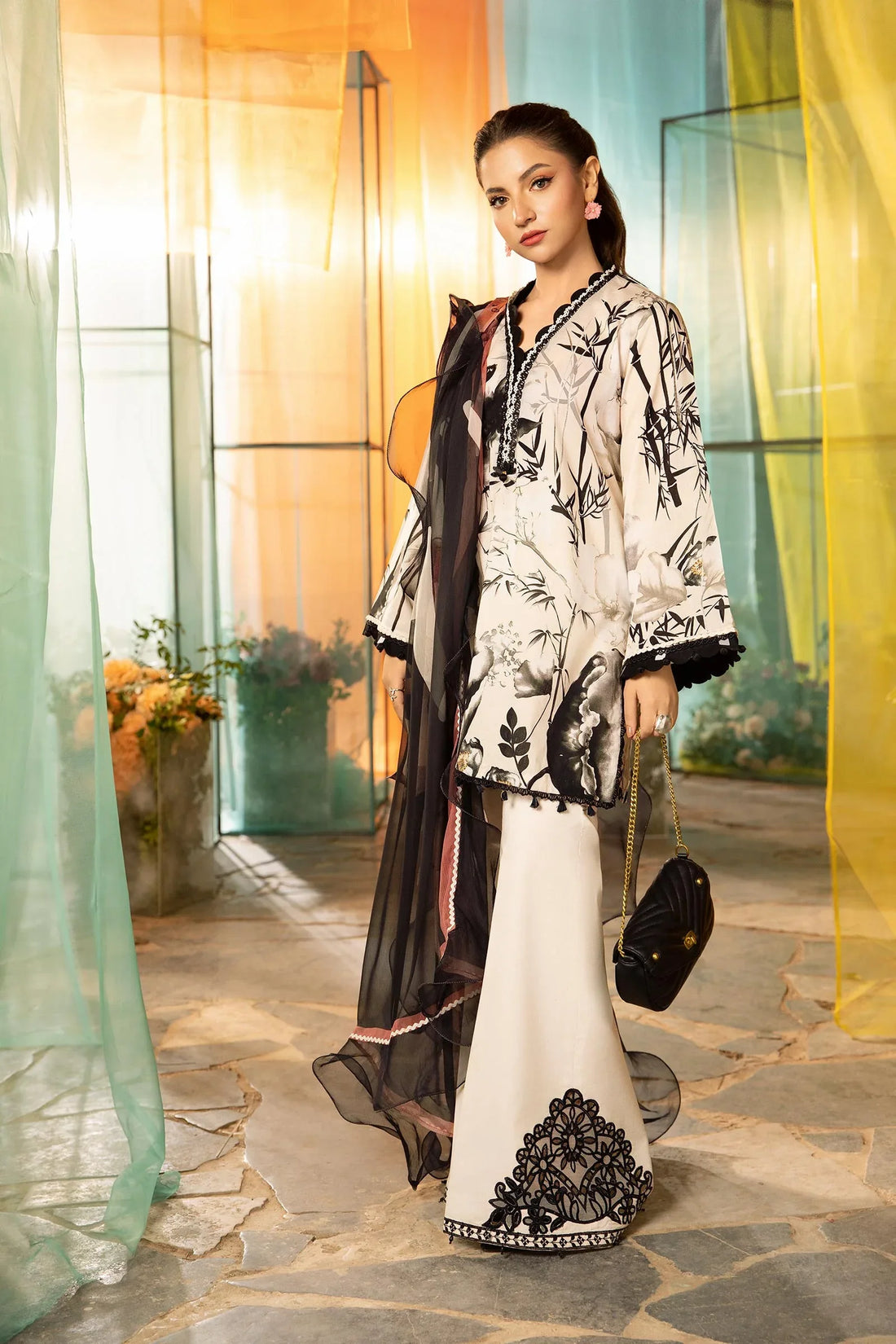 Maria B | M Basic Summer Lawn 25 | MB-CUS25-713B - Rang-e-Khaas