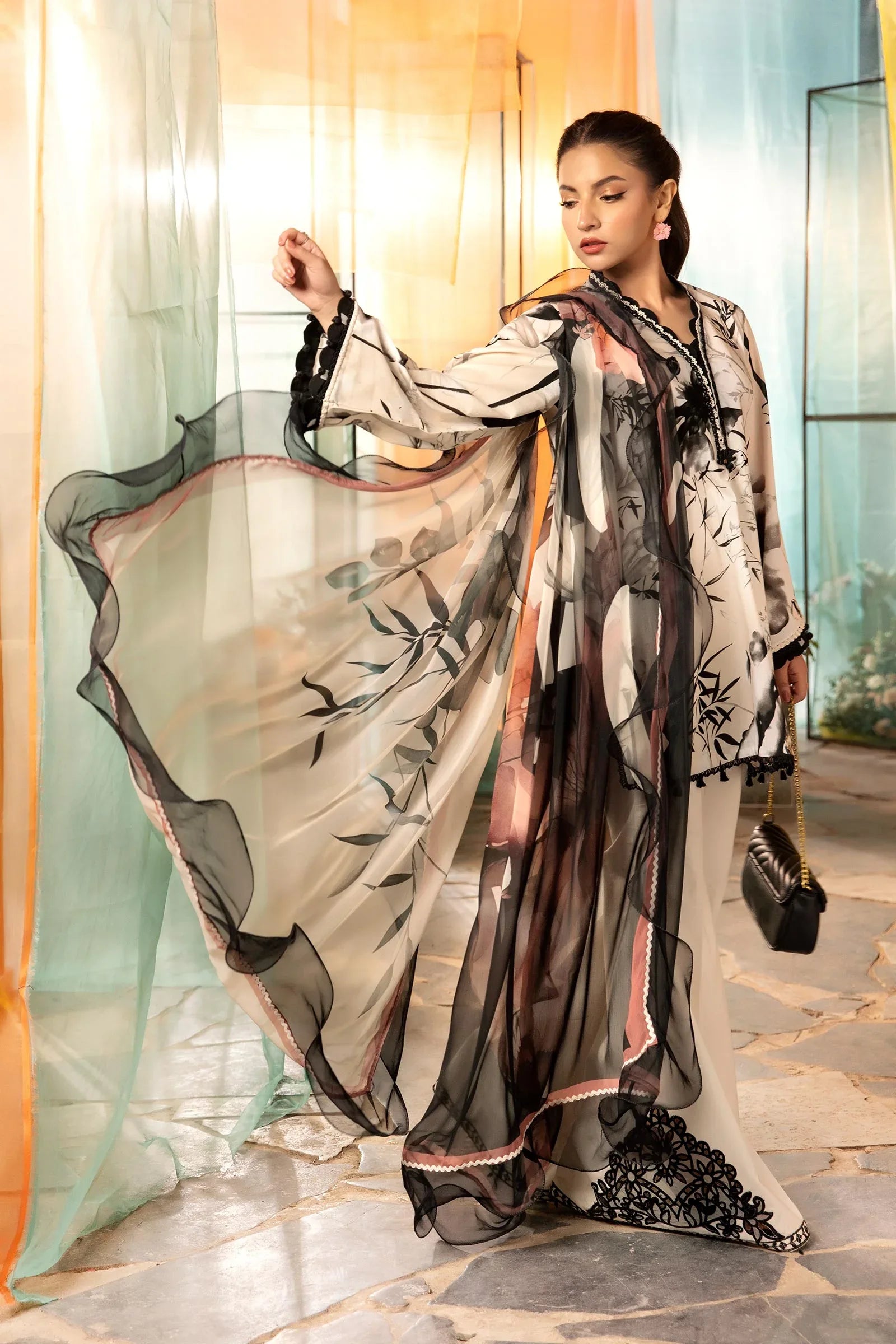 Maria B | M Basic Summer Lawn 25 | MB-CUS25-713B - Rang-e-Khaas