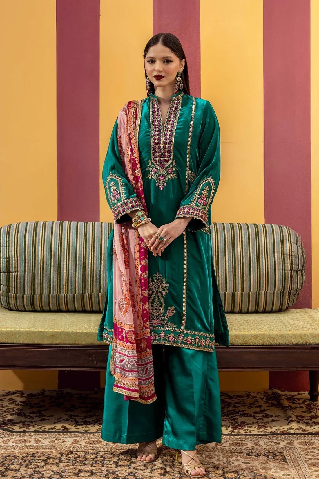 Maria B | M Basics Festive Velvet | MB-USW24-604 - Rang-e-Khaas