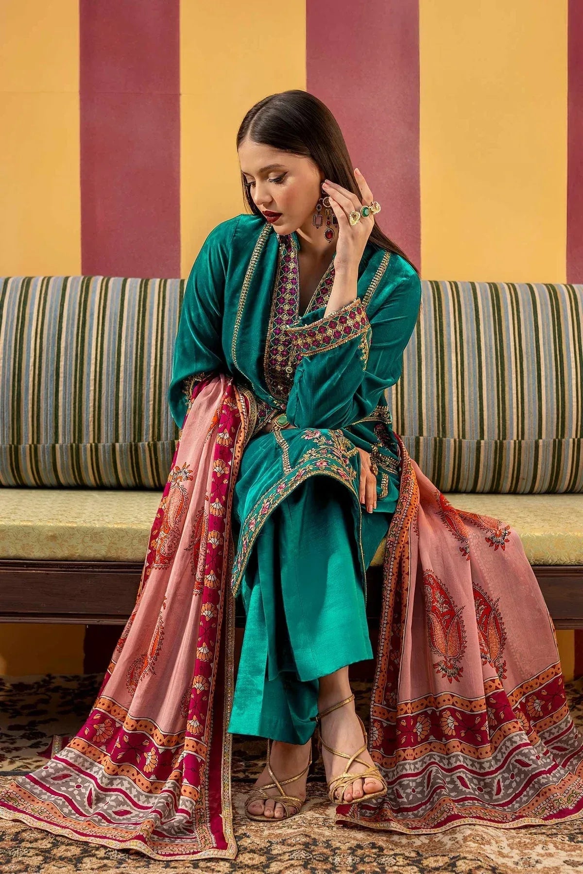 Maria B | M Basics Festive Velvet | MB-USW24-604 - Rang-e-Khaas