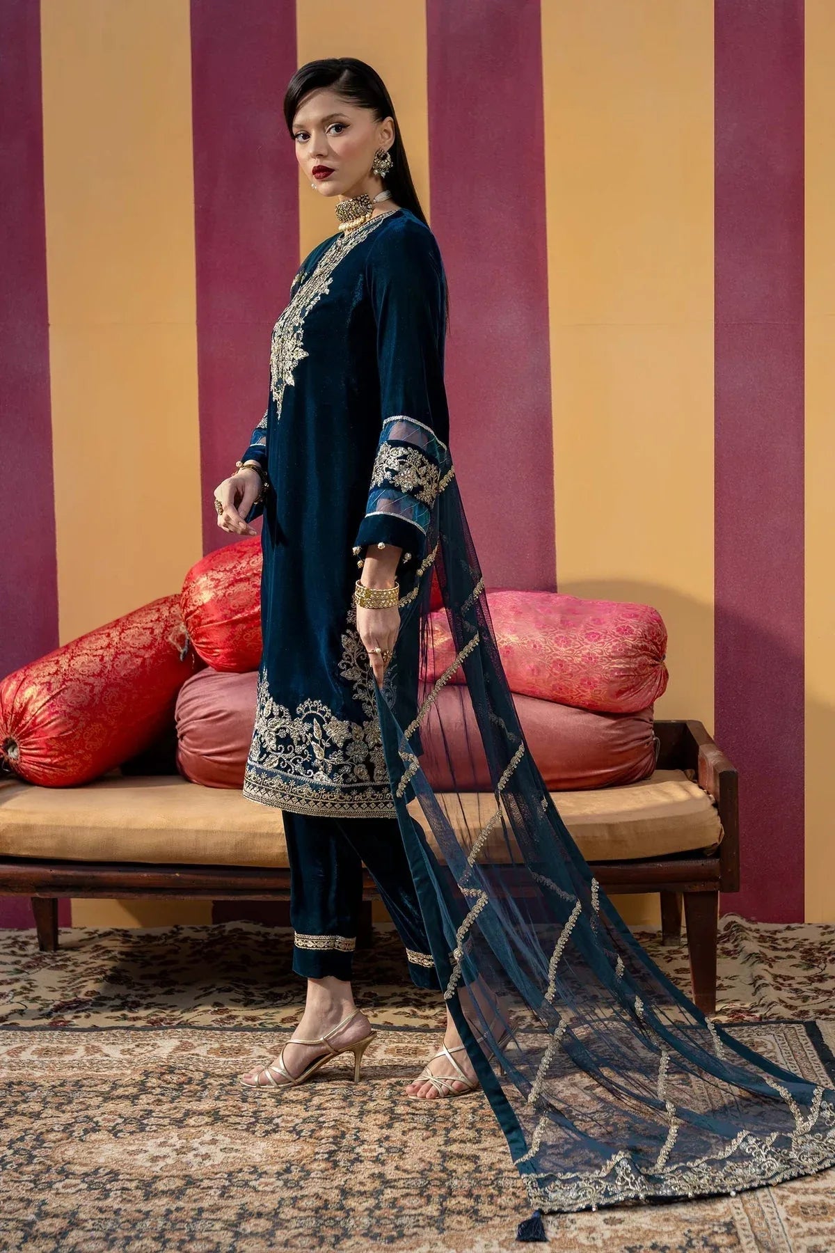 Maria B | M Basics Festive Velvet | MB-USW24-607 - Rang-e-Khaas