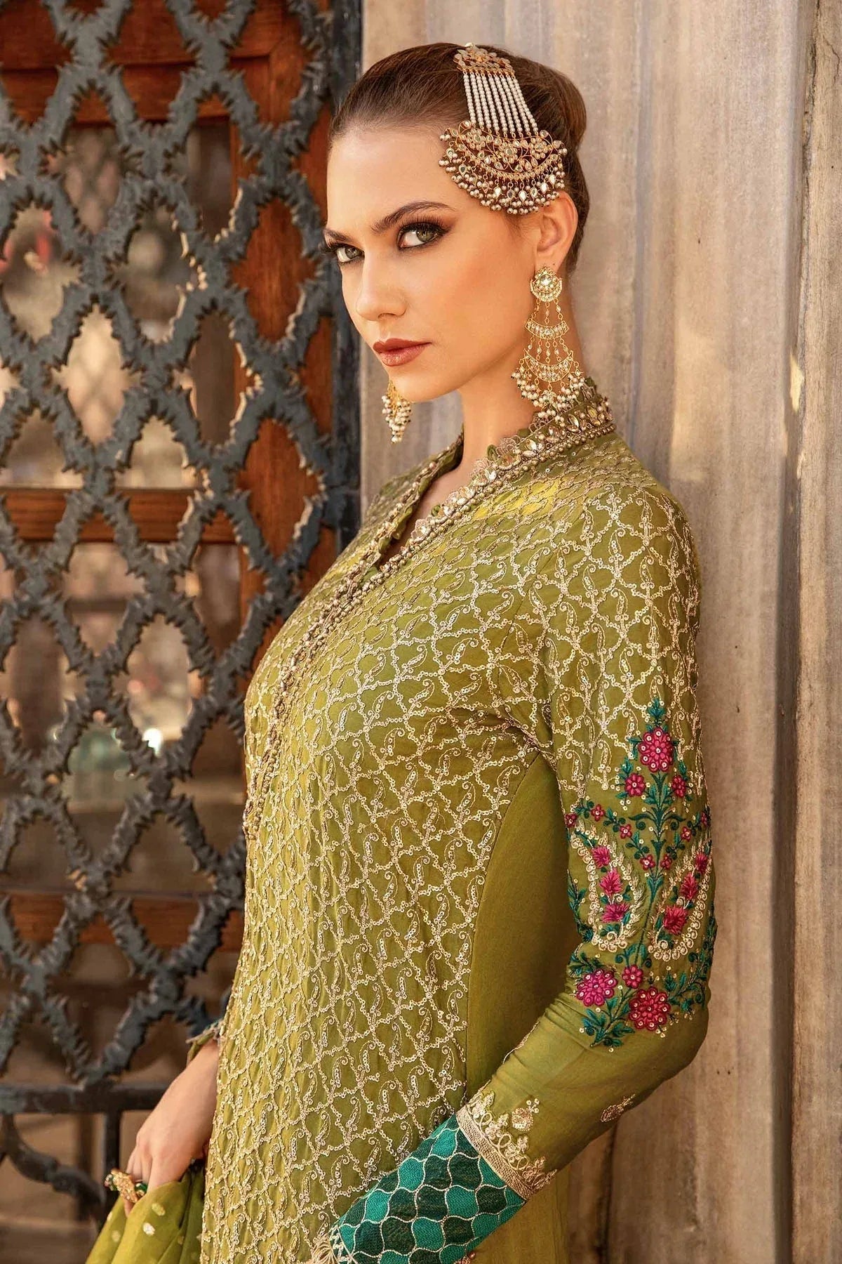 Maria B | Sateen Formals 24 | CST-803 - Rang-e-Khaas