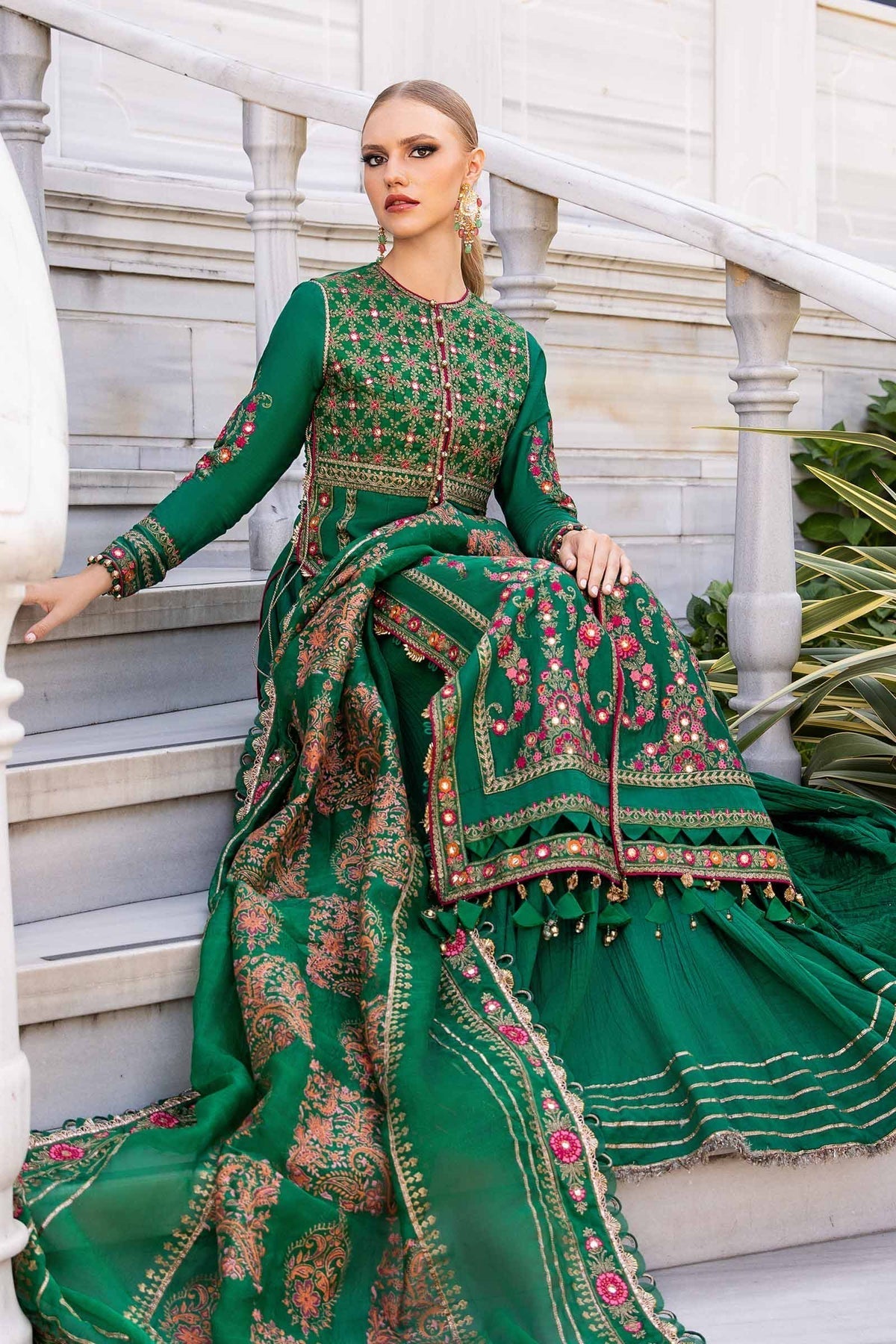 Maria B | Sateen Formals 24 | CST-811 - Rang-e-Khaas