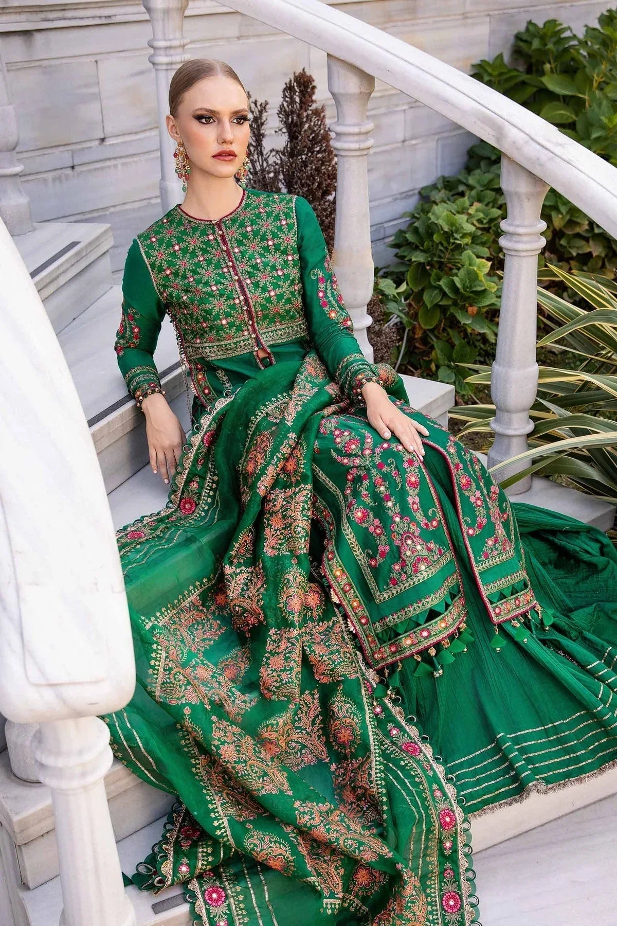 Maria B | Sateen Formals 24 | CST-811 - Rang-e-Khaas