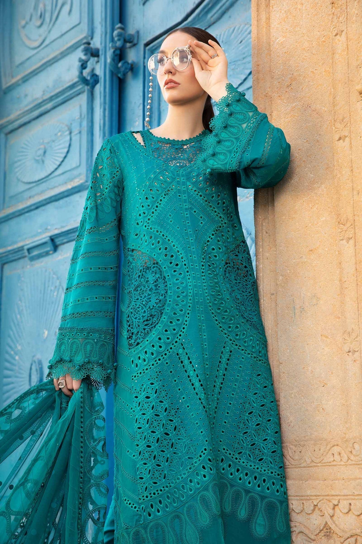 Maria B | Voyage a' Luxe Lawn | D-2402-A - Rang-e-Khaas
