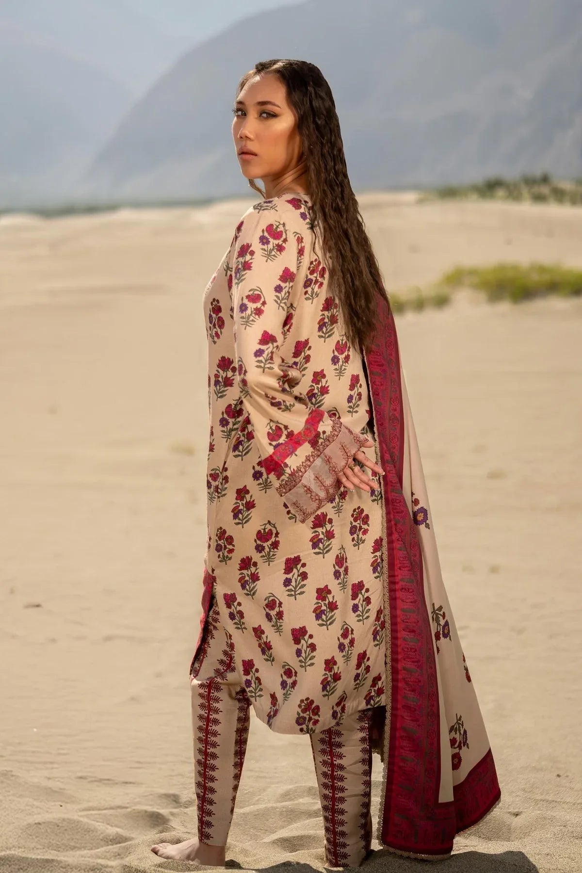 Maria B | Winter Basics 2024 |  502-A - Rang-e-Khaas