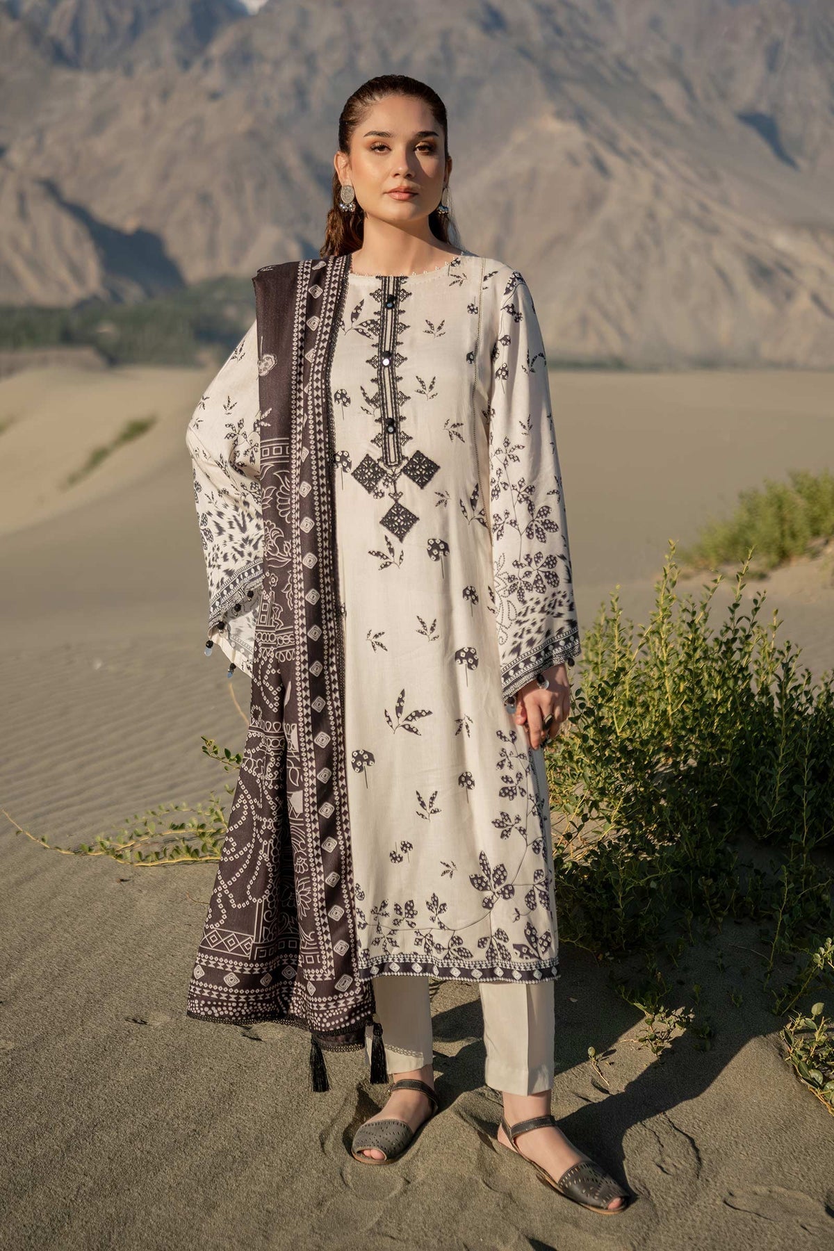 Maria B | Winter Basics 2024 |  507-A - Rang-e-Khaas