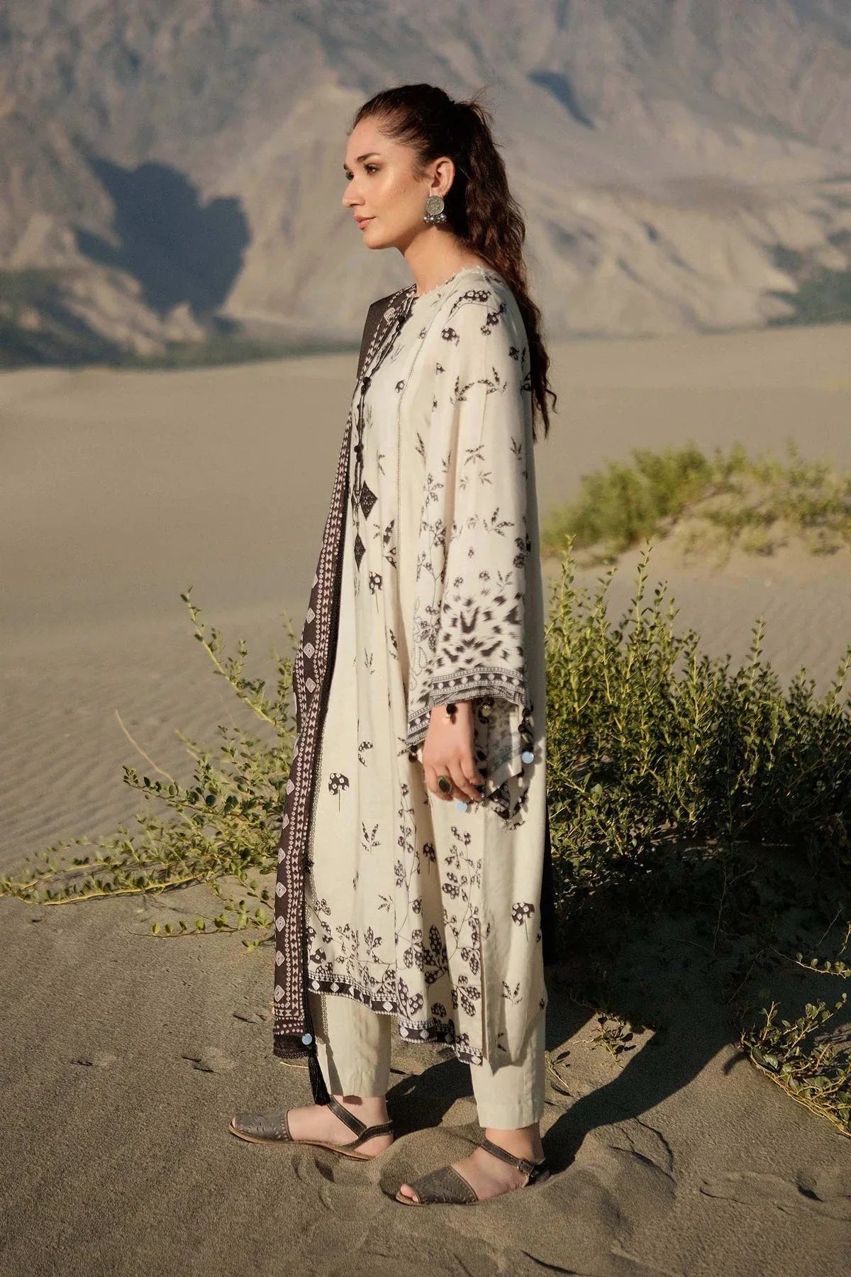 Maria B | Winter Basics 2024 |  507-A - Rang-e-Khaas