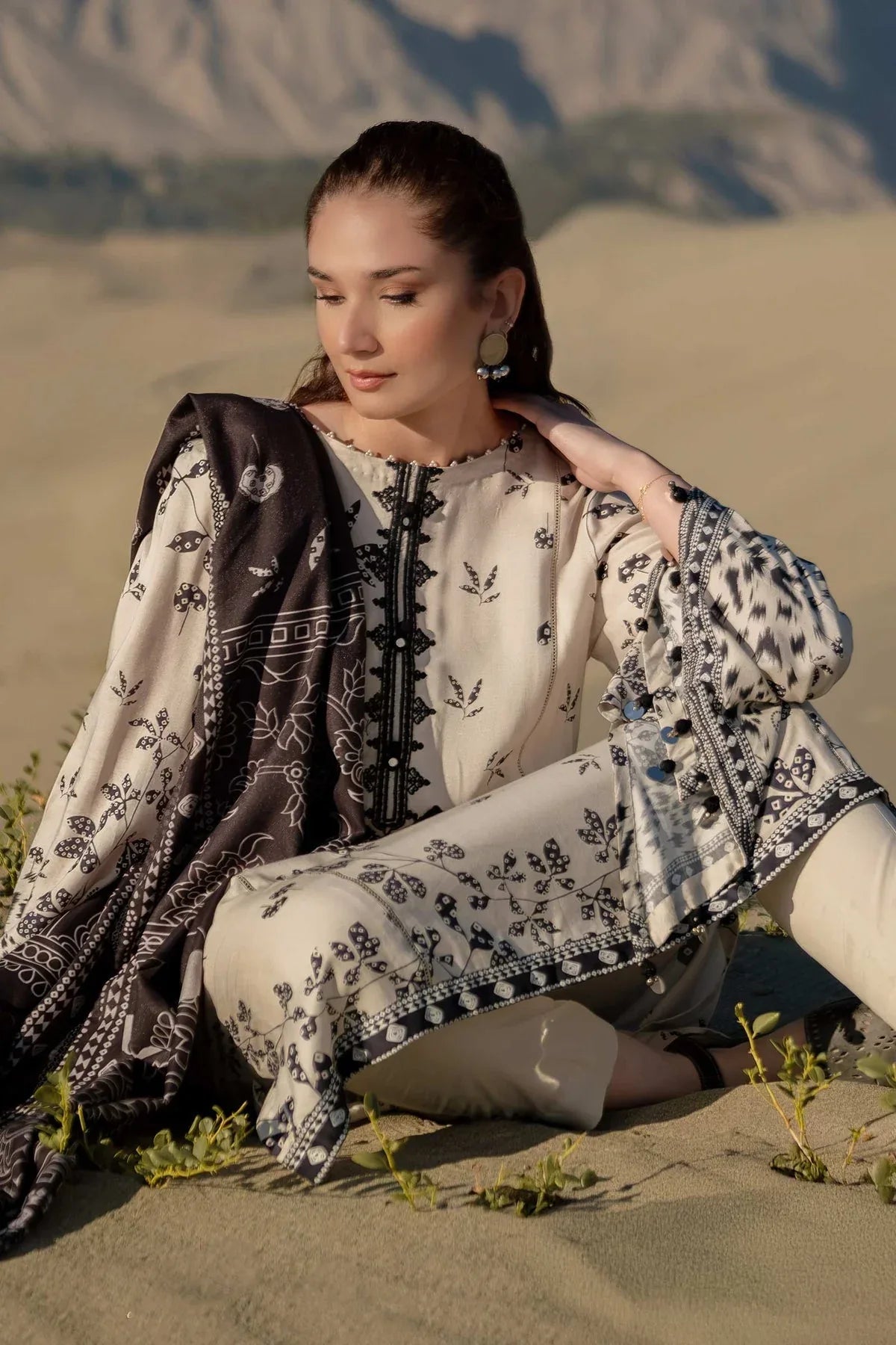 Maria B | Winter Basics 2024 |  507-A - Rang-e-Khaas