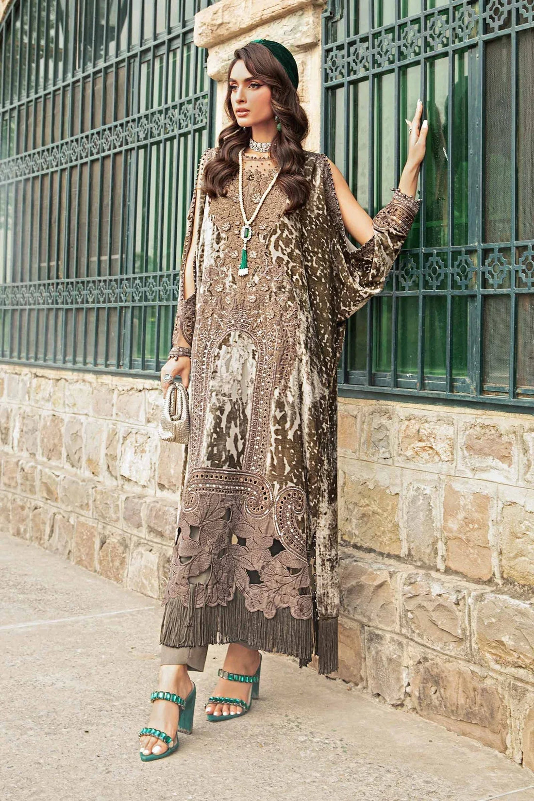 Maria B | Winter Luxe 24 | DL-1201 - Rang-e-Khaas