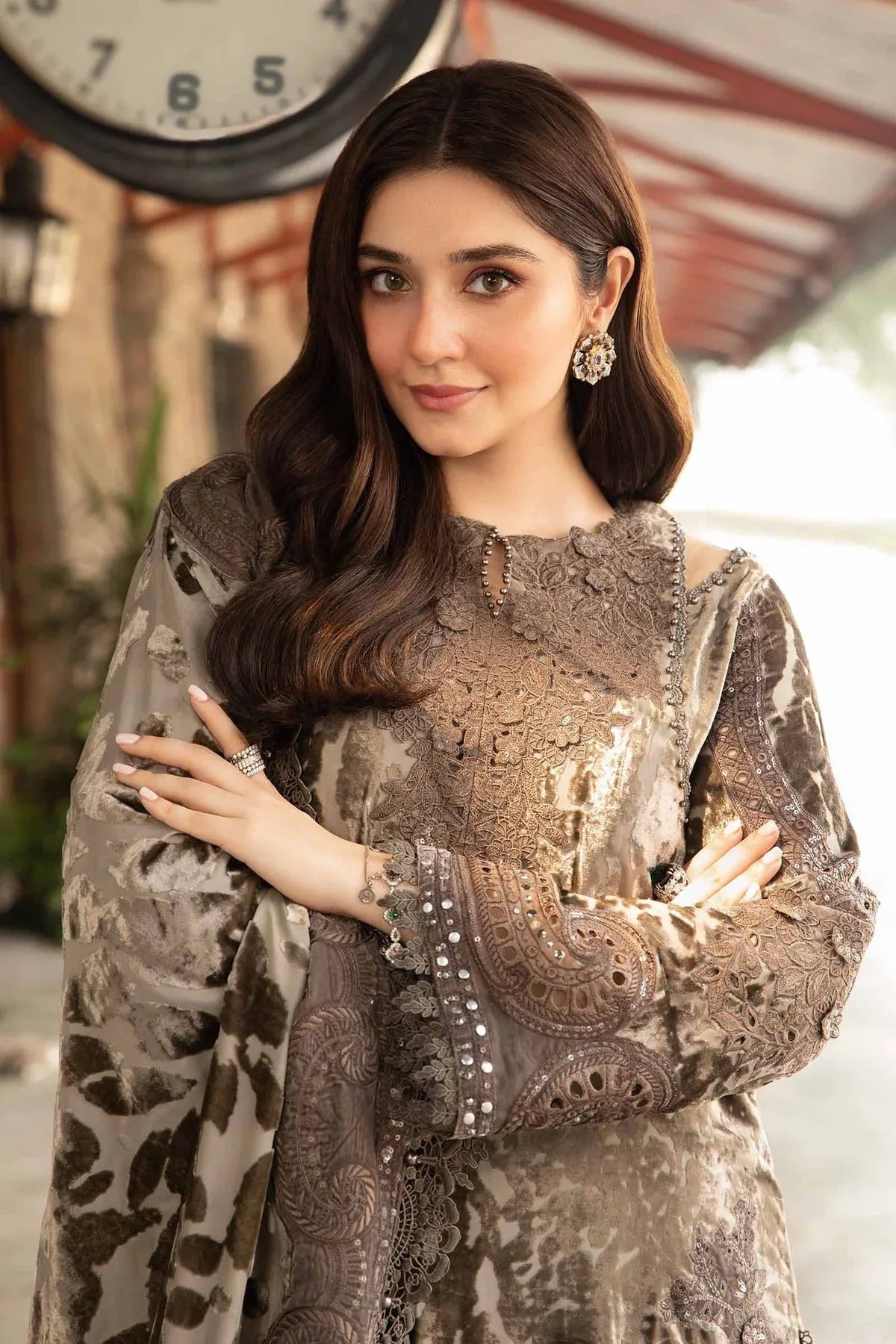 Maria B | Winter Luxe 24 | DL-1201 - Rang-e-Khaas