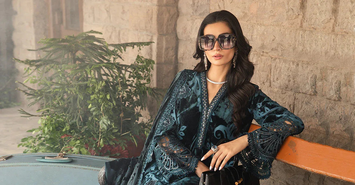Maria B | Winter Luxe 24 | DL-1203 - Rang-e-Khaas