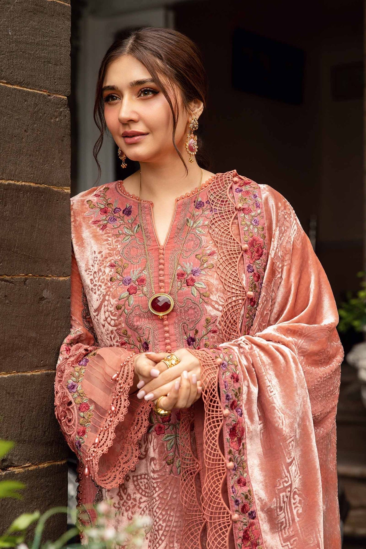 Maria B | Winter Luxe 24 | DL-1206 - Rang-e-Khaas