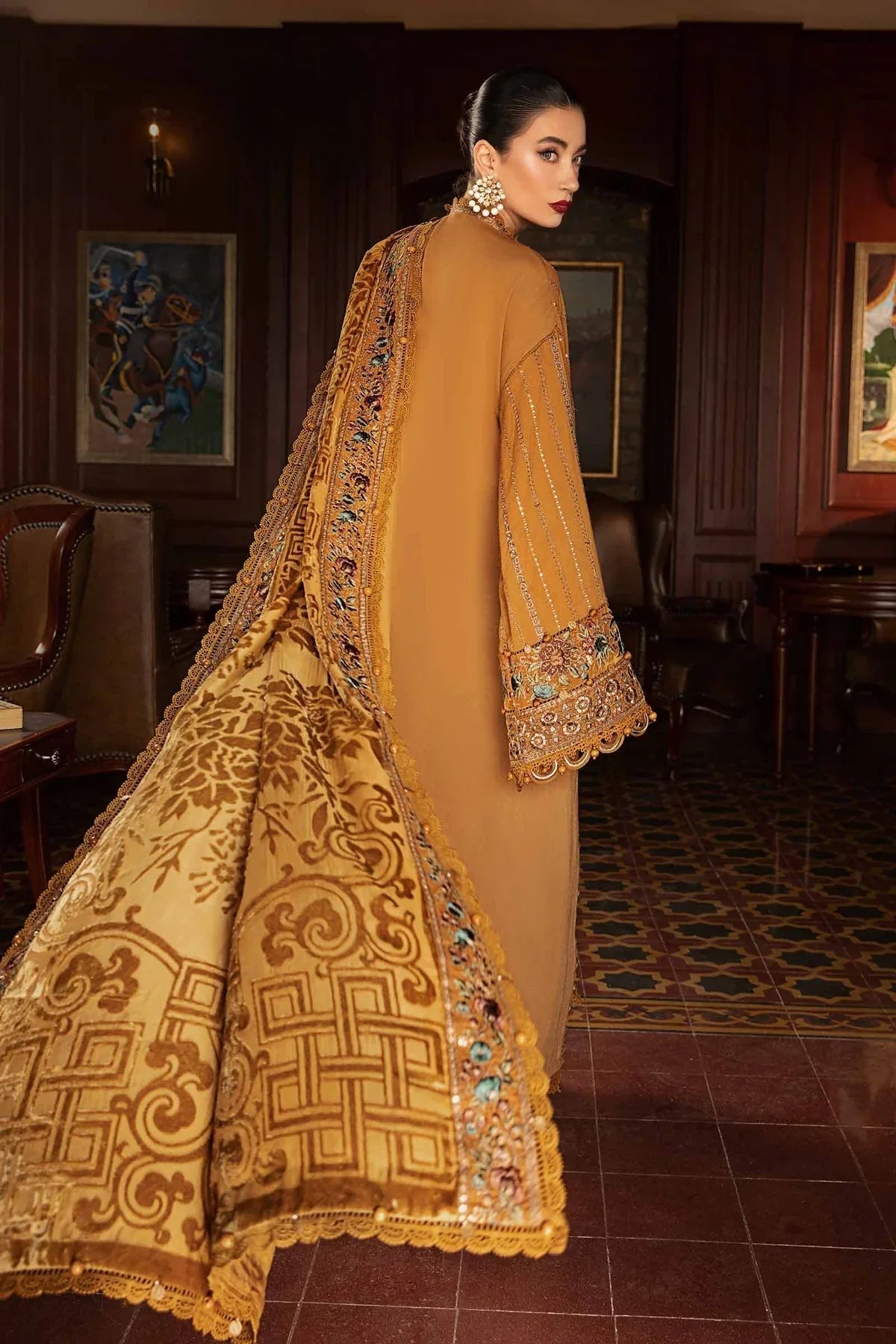 Maria B | Winter Luxe 24 | DL-1207 - Rang-e-Khaas