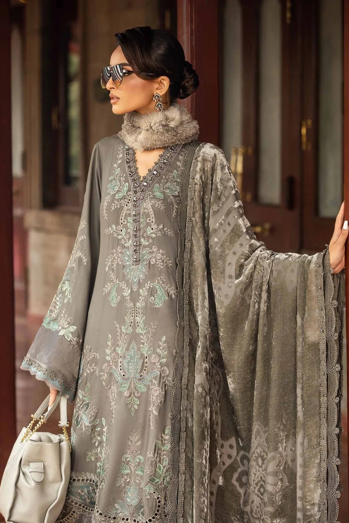 Maria B | Winter Luxe 24 | DL-1209 - Rang-e-Khaas