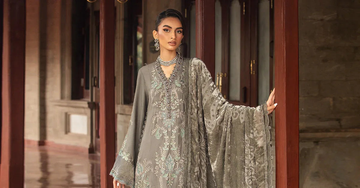 Maria B | Winter Luxe 24 | DL-1209 - Rang-e-Khaas