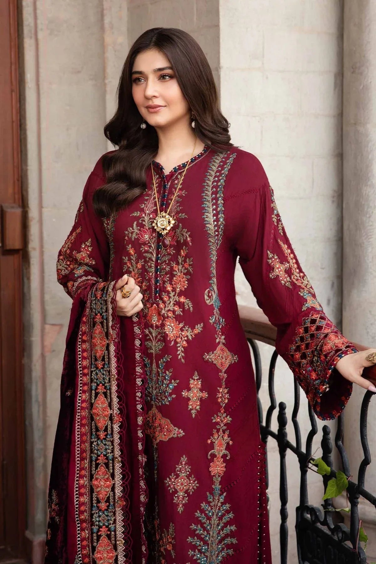 Maria B | Winter Luxe 24 | DL-1210 - Rang-e-Khaas