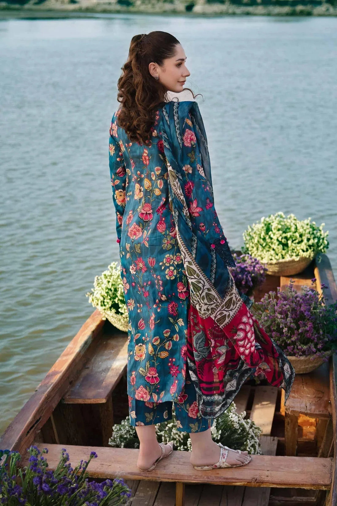 Maria b | M Basics Lawn | 402-A - Rang-e-Khaas