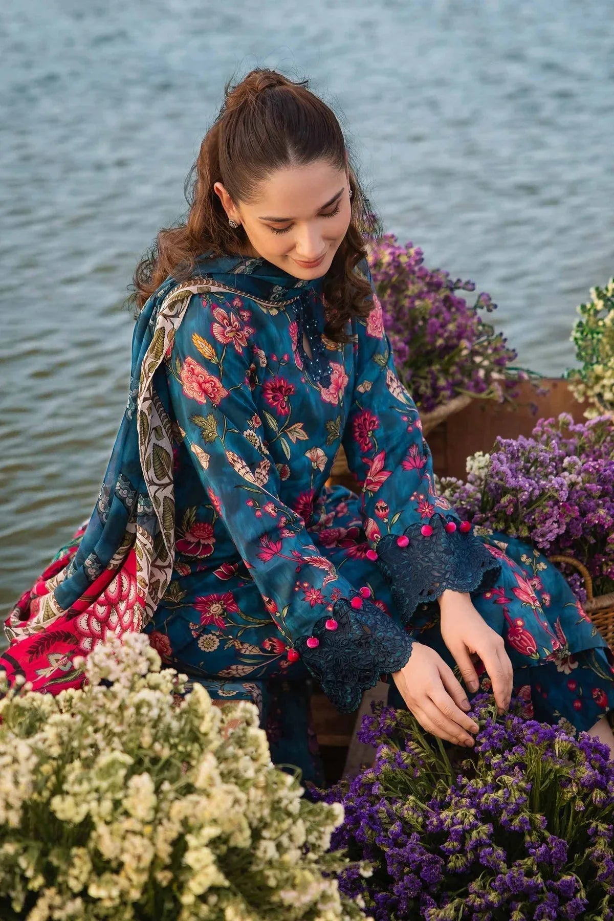 Maria b | M Basics Lawn | 402-A - Rang-e-Khaas